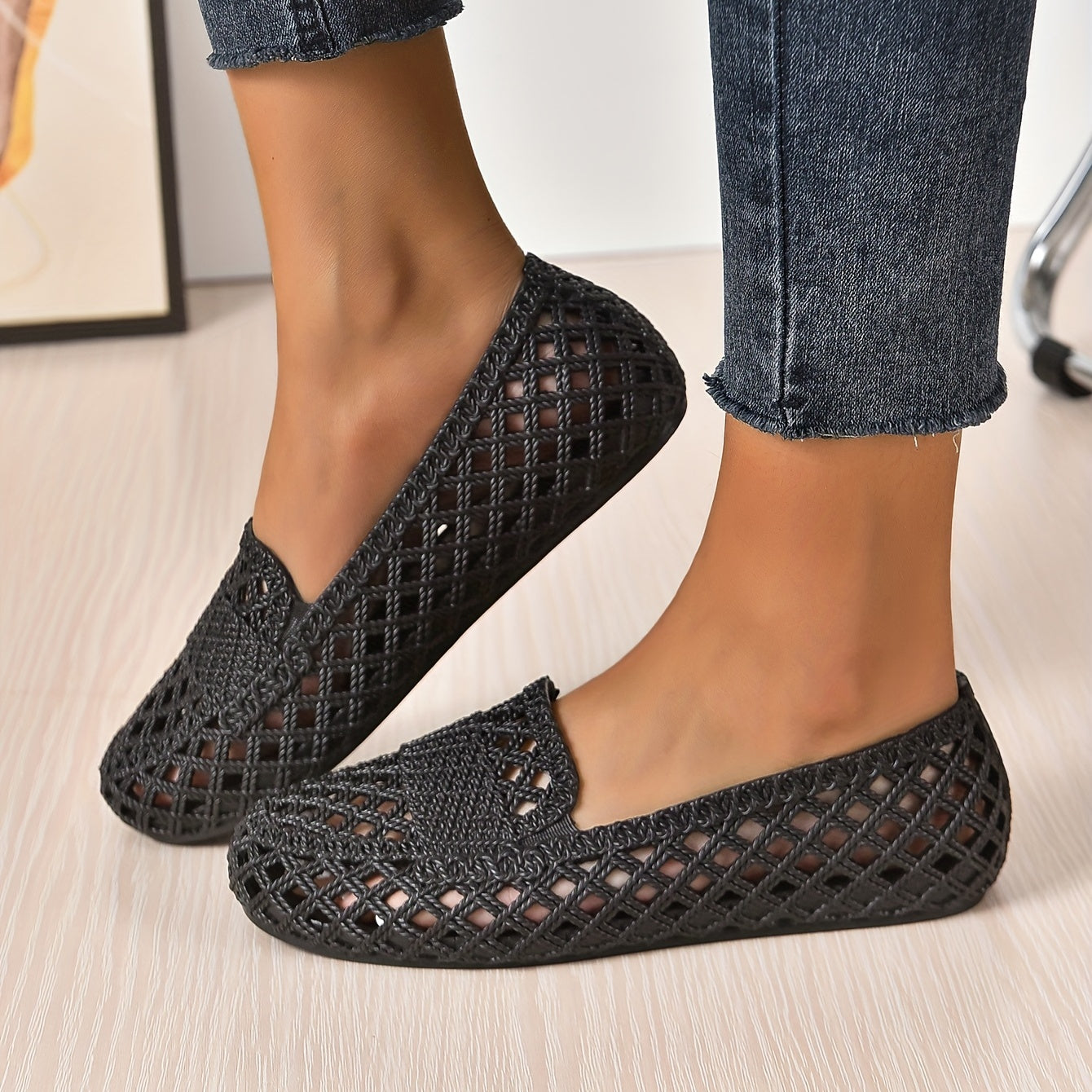 Women's Hollow Out Flat Sandals Close Toe Slip On Shoes Casual Flats