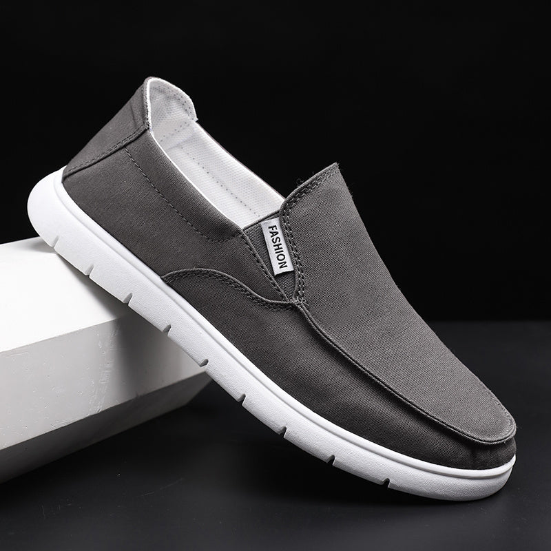 Men Slip on Sneakers Lightweight Comfy Non slip Casual Shoes