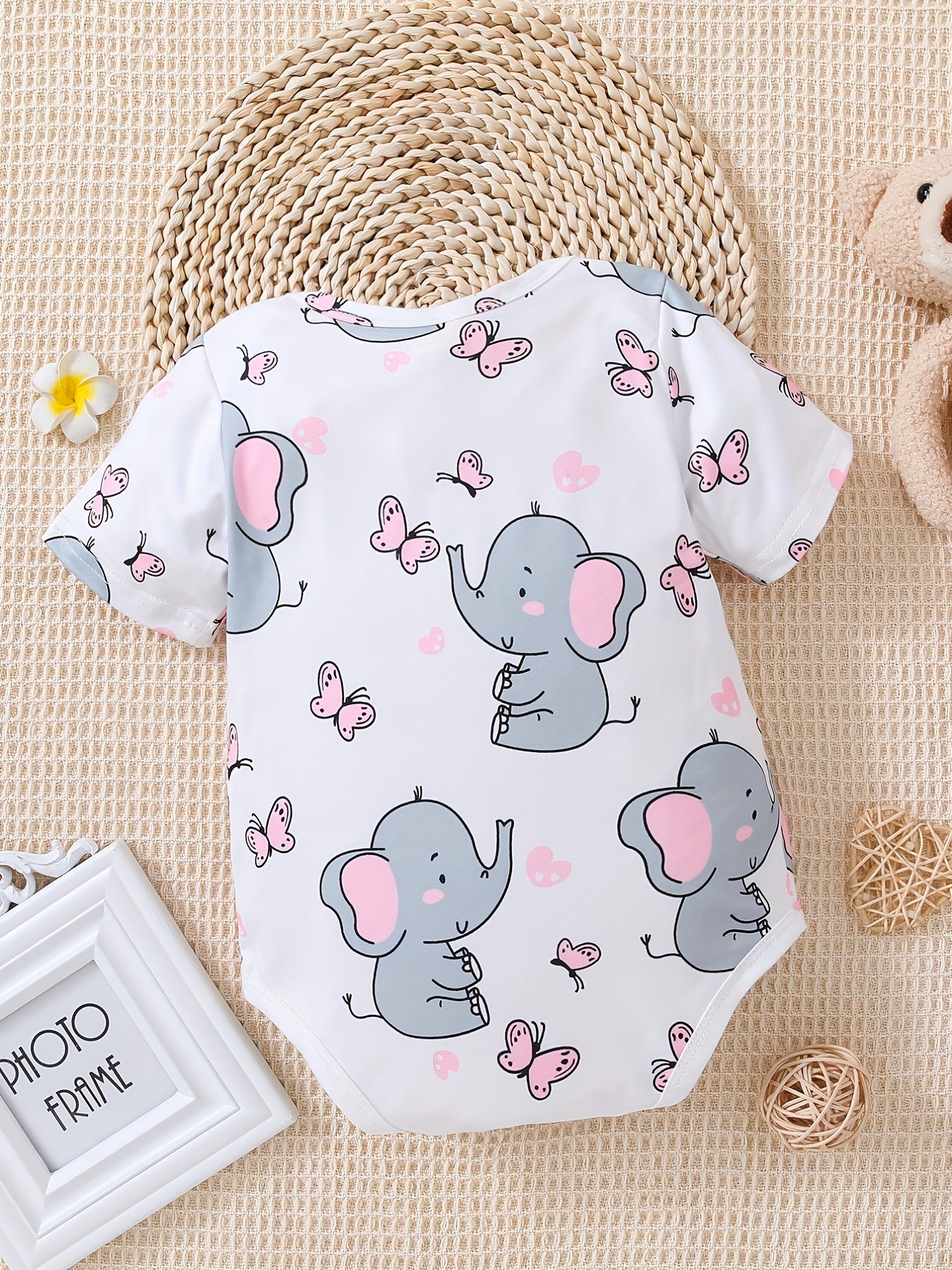 Baby Elephant Graphic Print Short Sleeve Onesie