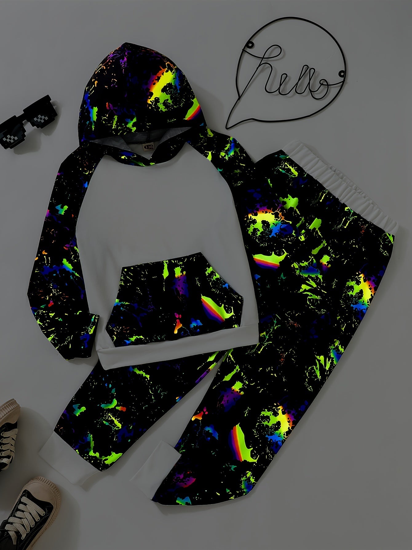 Graffiti Graphic Boys Hooded Sweatshirt & Sweatpants Set