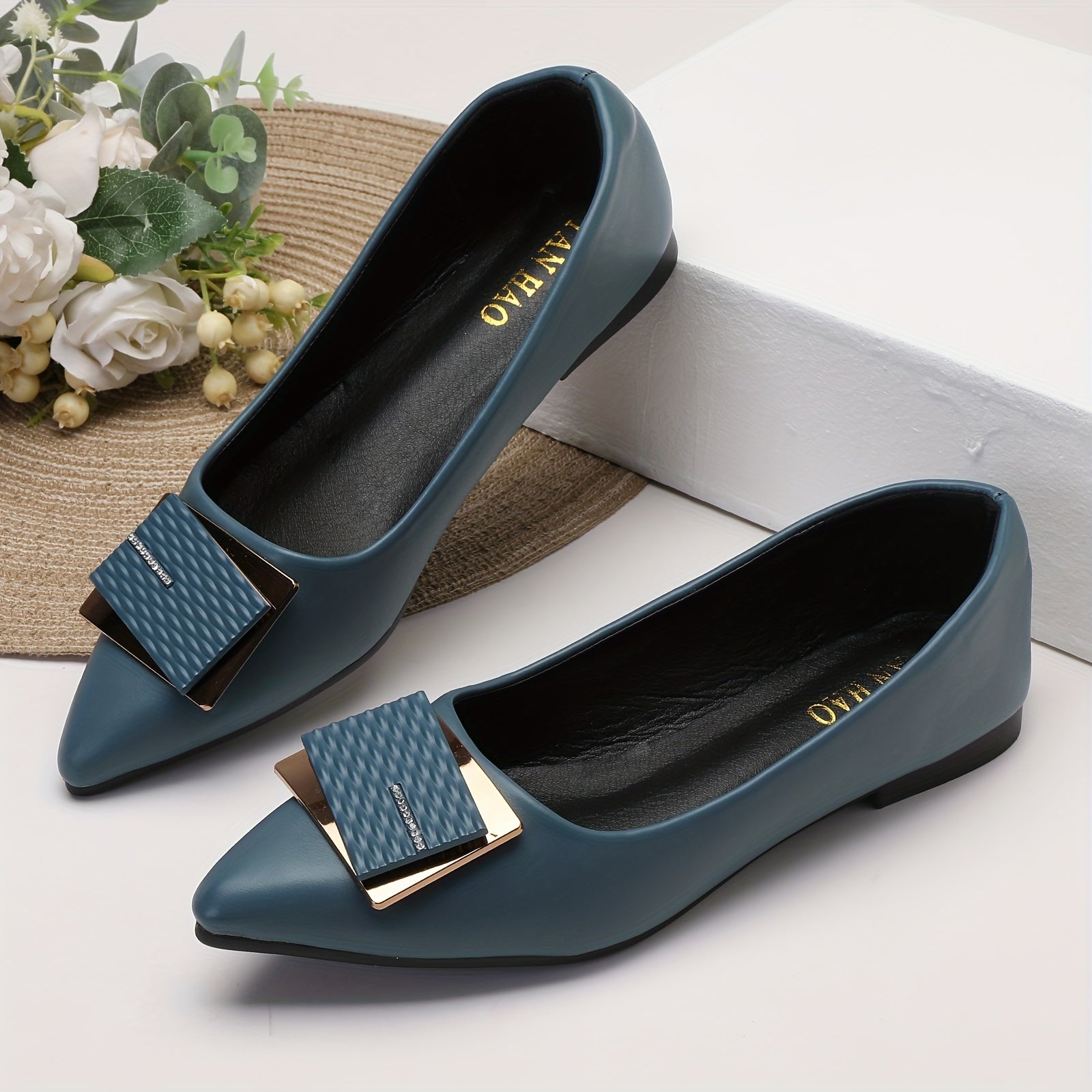 Women's Pointed Toe Flat Shoes with Rectangle Buckle Decor