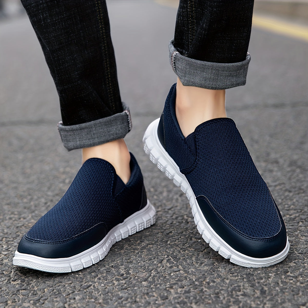 Men's Slip on Sneakers Lightweight Athletic Shoes