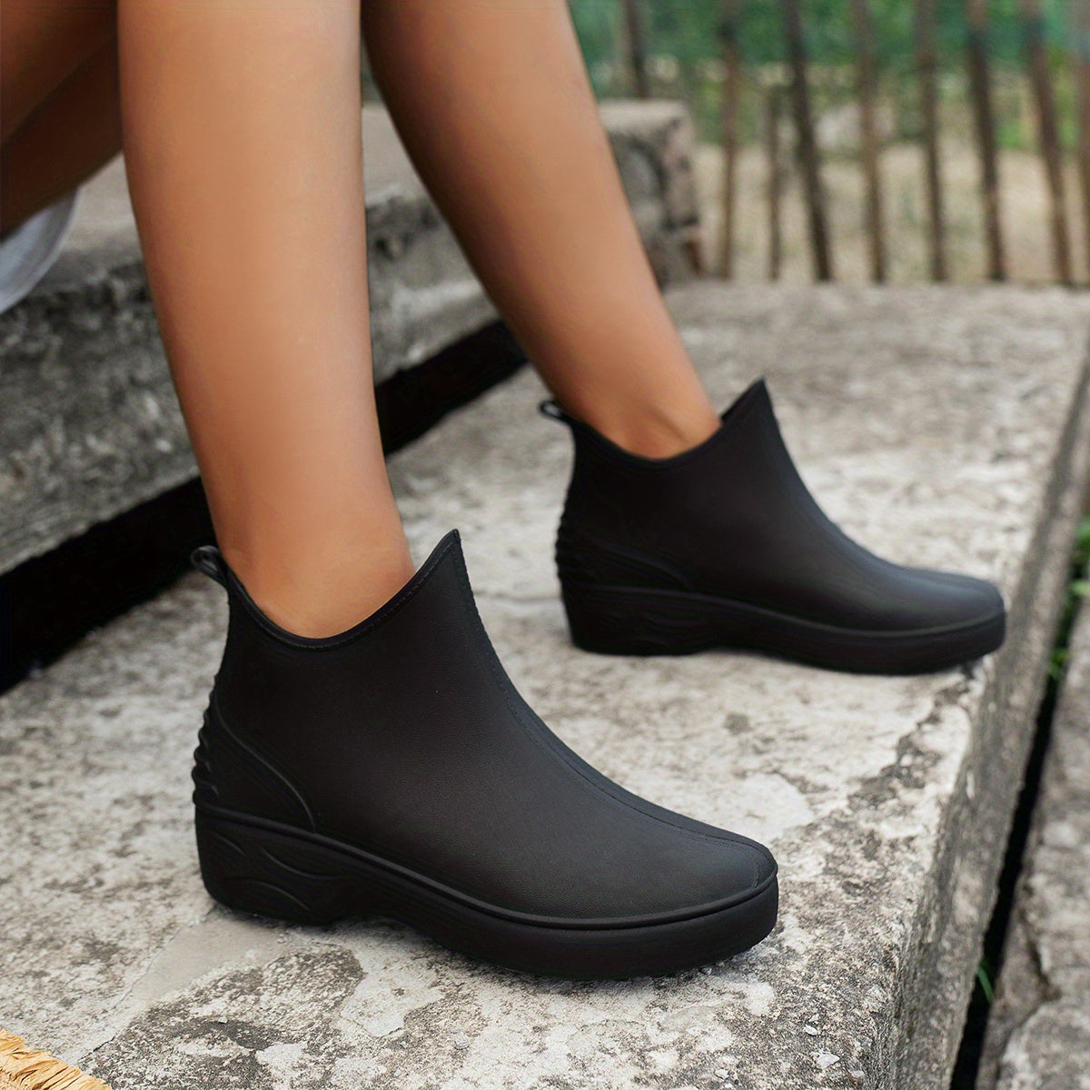 Women's Waterproof Rain Boots Comfortable Solid Medi