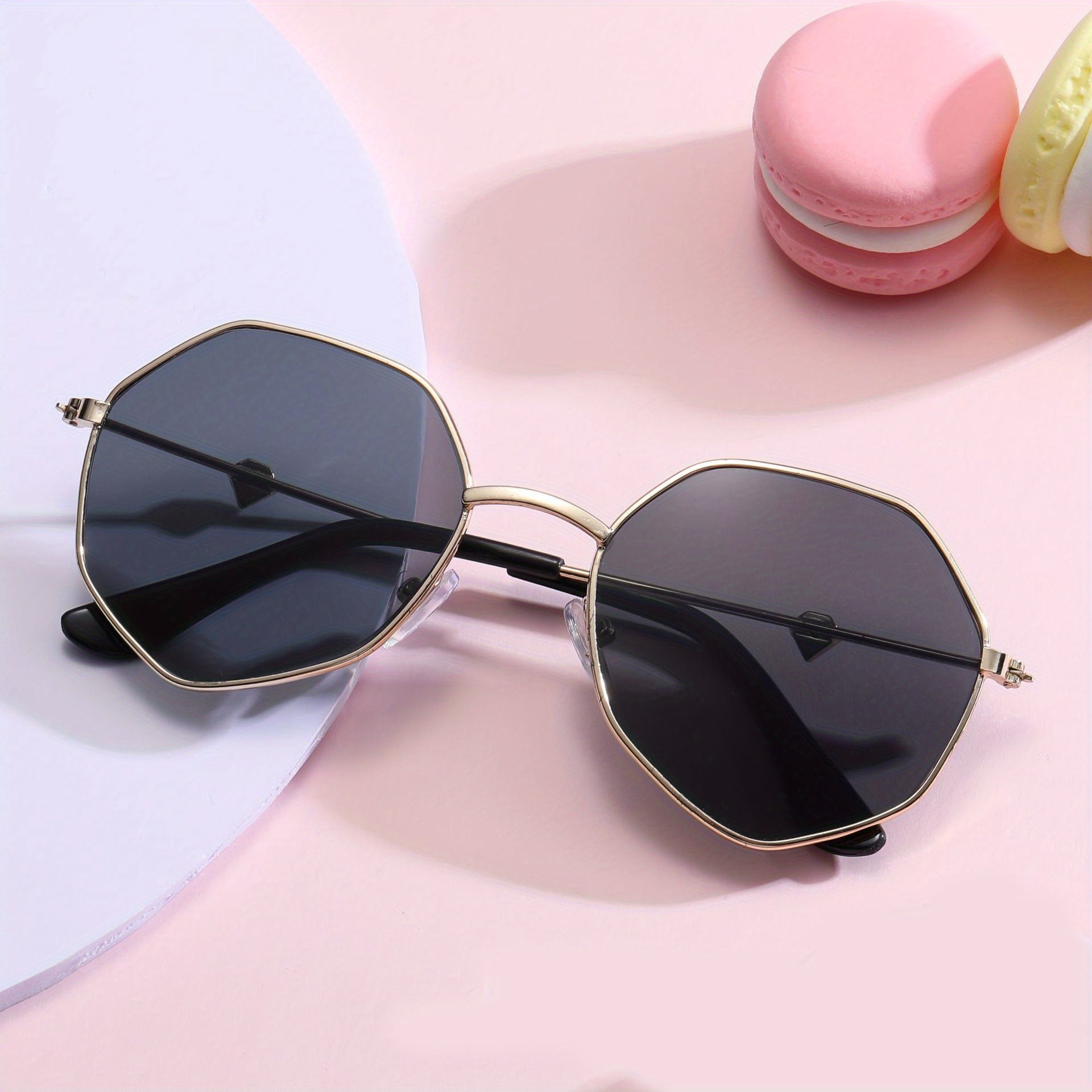 Boys Girls Teen Sun Protection Sunglasses for Traveling Party Outdoor Activities