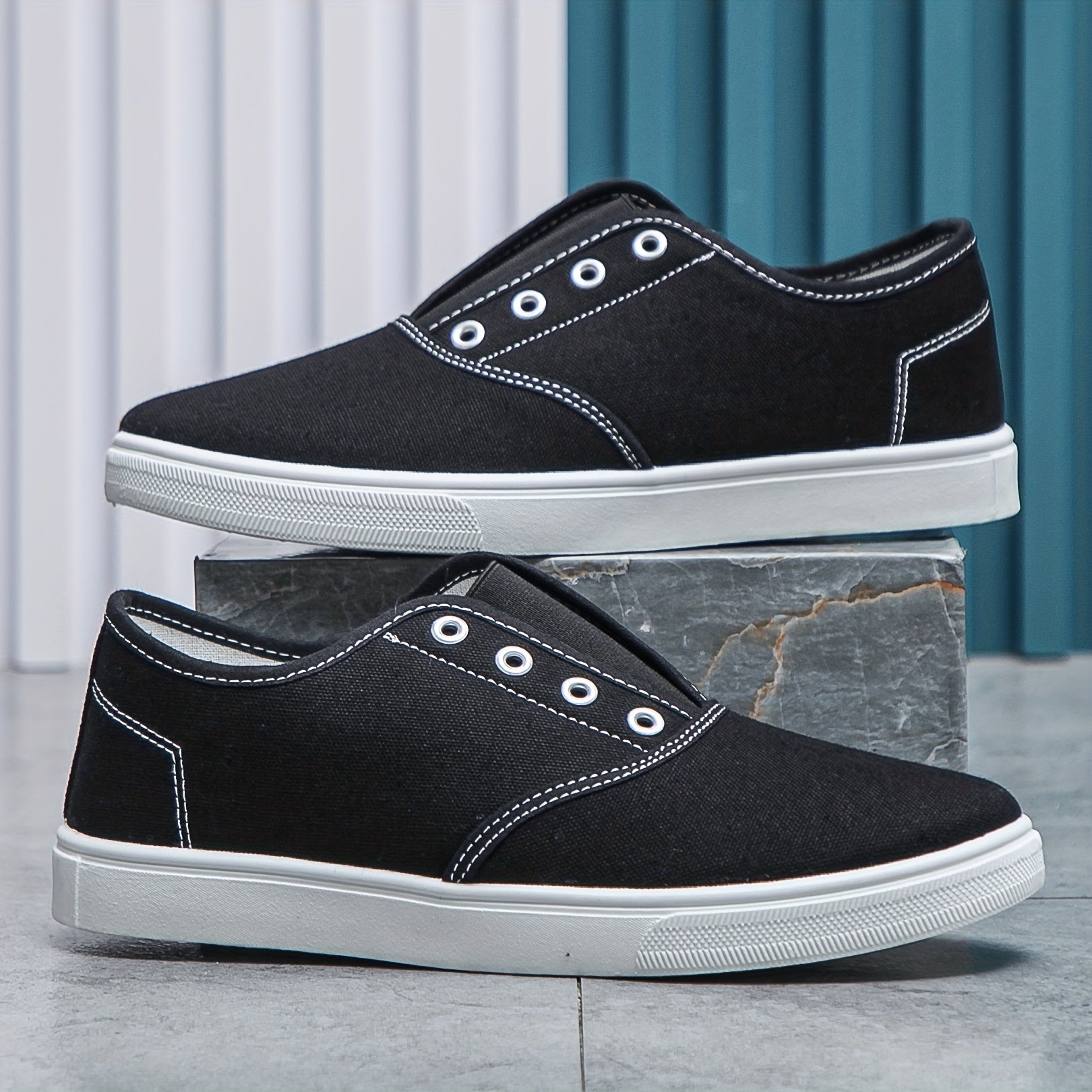 Men's Lightweight Breathable Skate Shoes Non Slip Casual Shoes