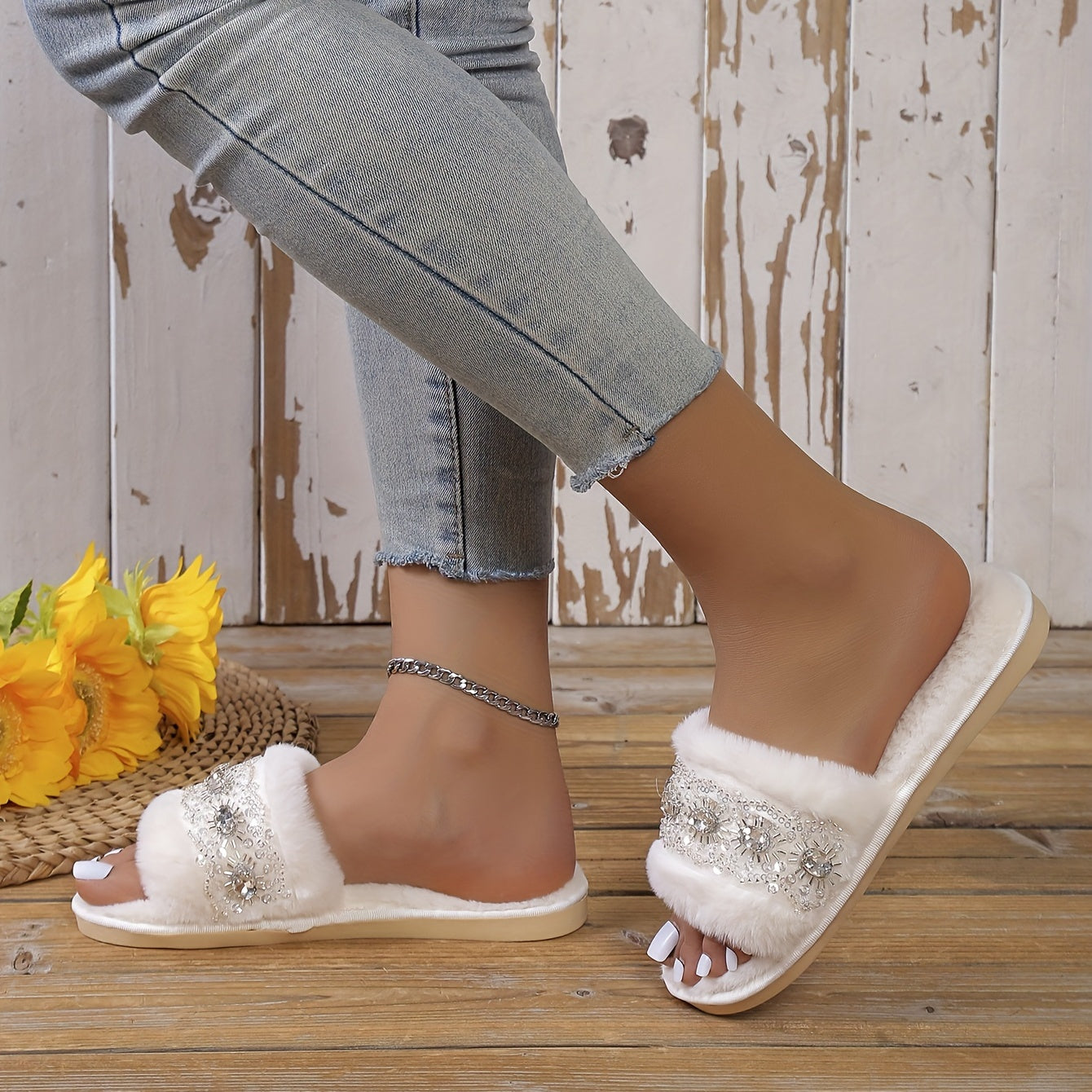 Women's Rhinestone Plush Slippers