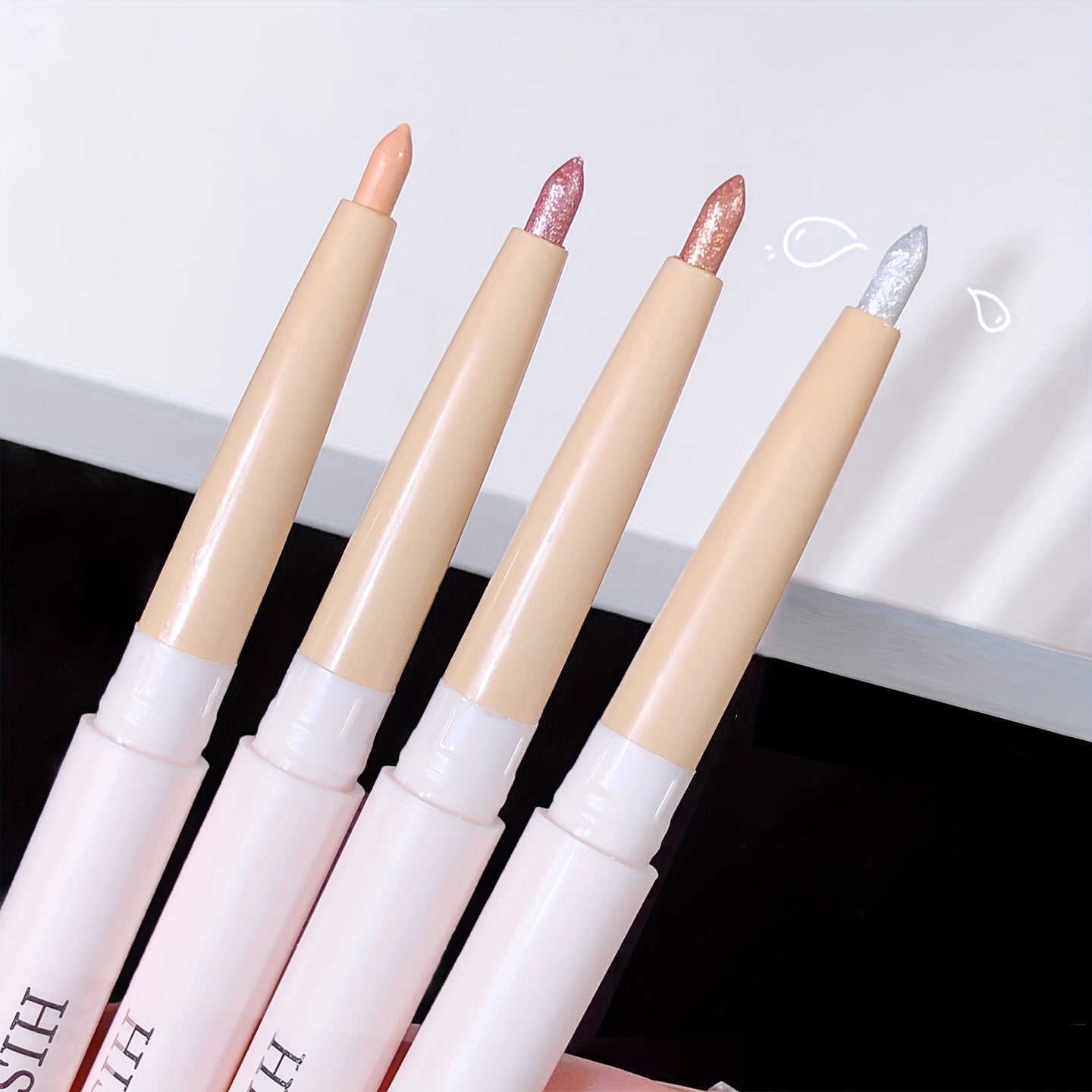 Highlighter Eyeshadow Pencil, Waterproof Smudge Proof Eye Makeup Pen