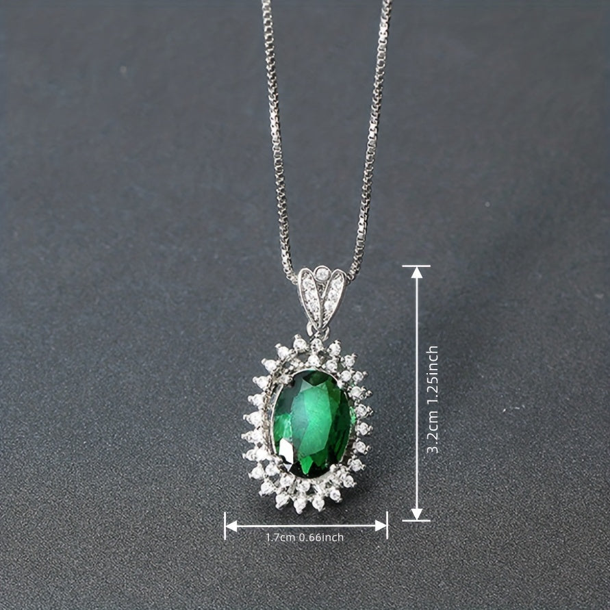 Green Gemstone Pendant Fashionable Jewelry for Women