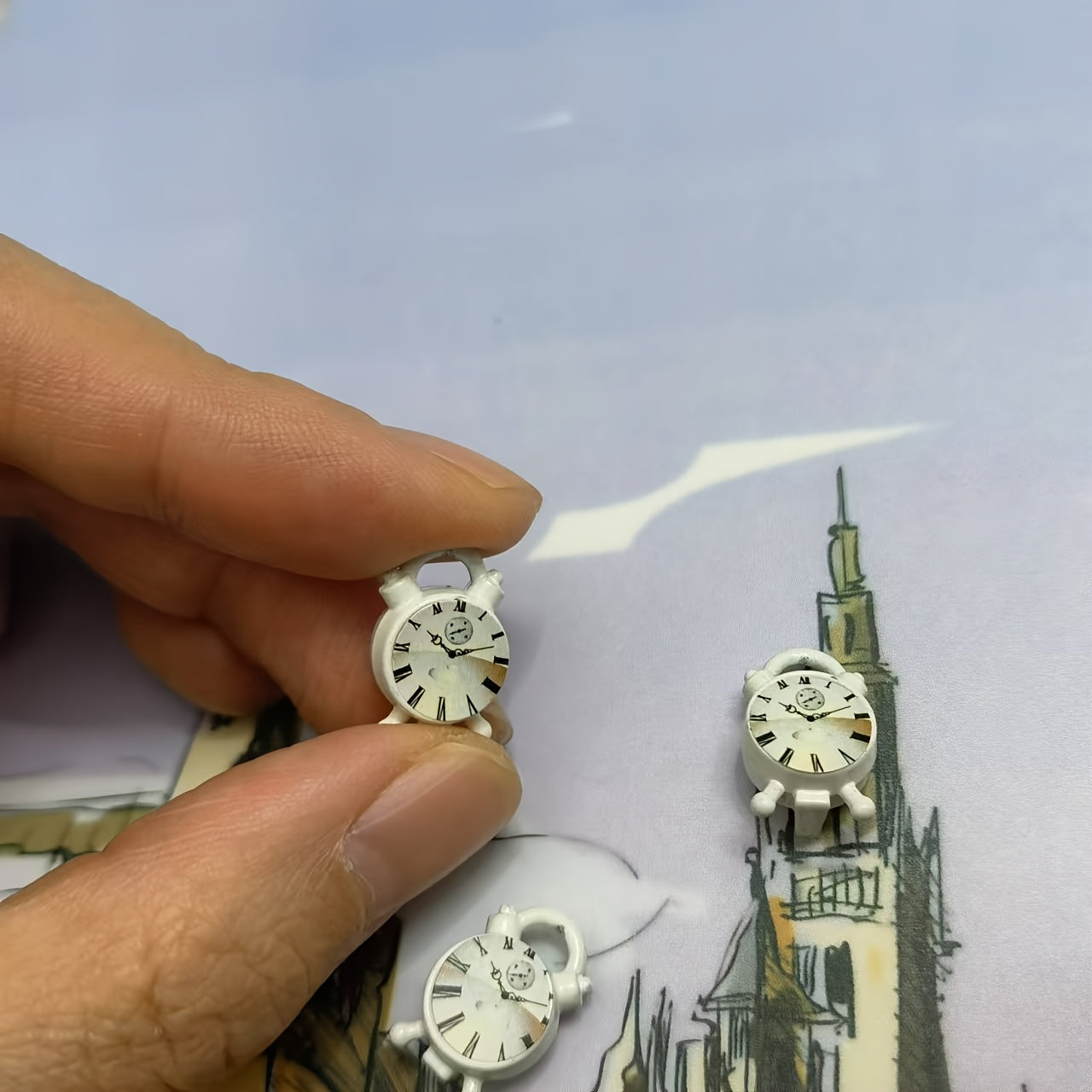 1pc Clock Creamy Aluminum Alloy Doll House Accessory