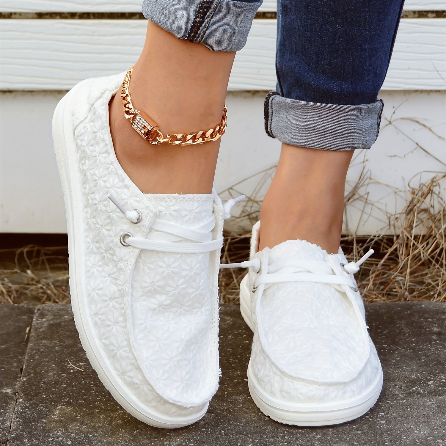 Women's Floral Print Canvas Shoes Low Top Lace Up Round Toe Casual Shoes