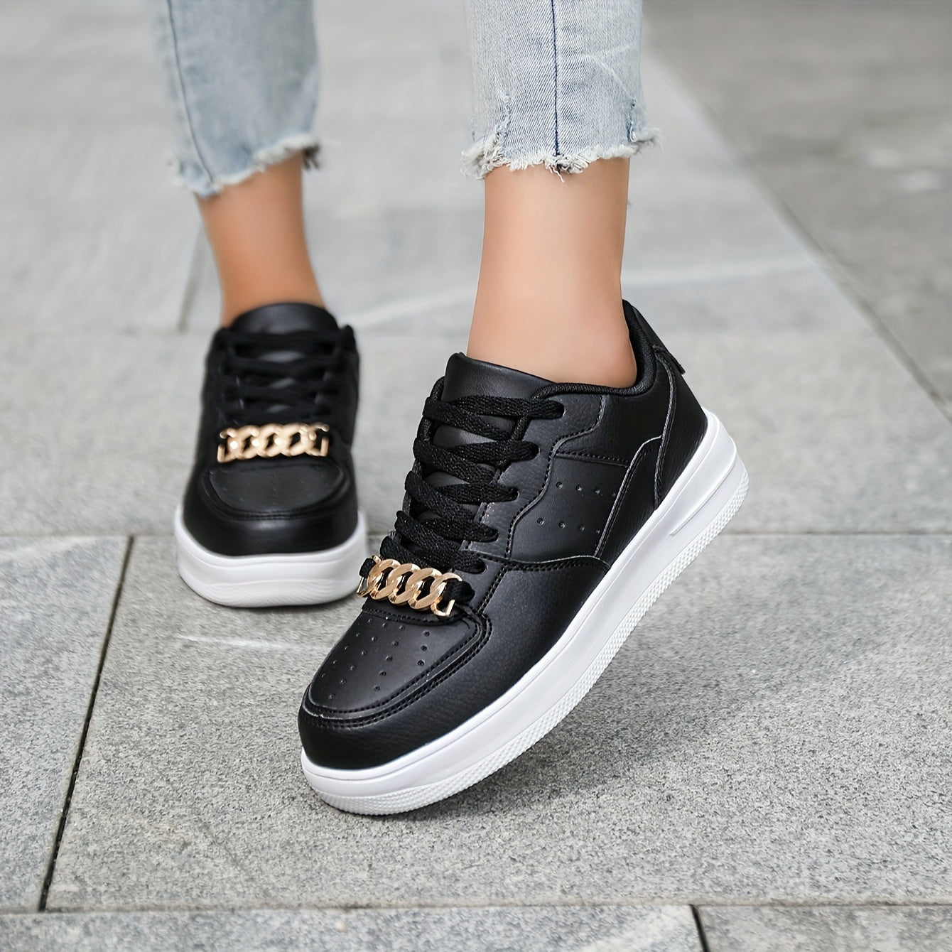 Women's Waterproof Solid Skate Shoes Low Top Sport Shoes