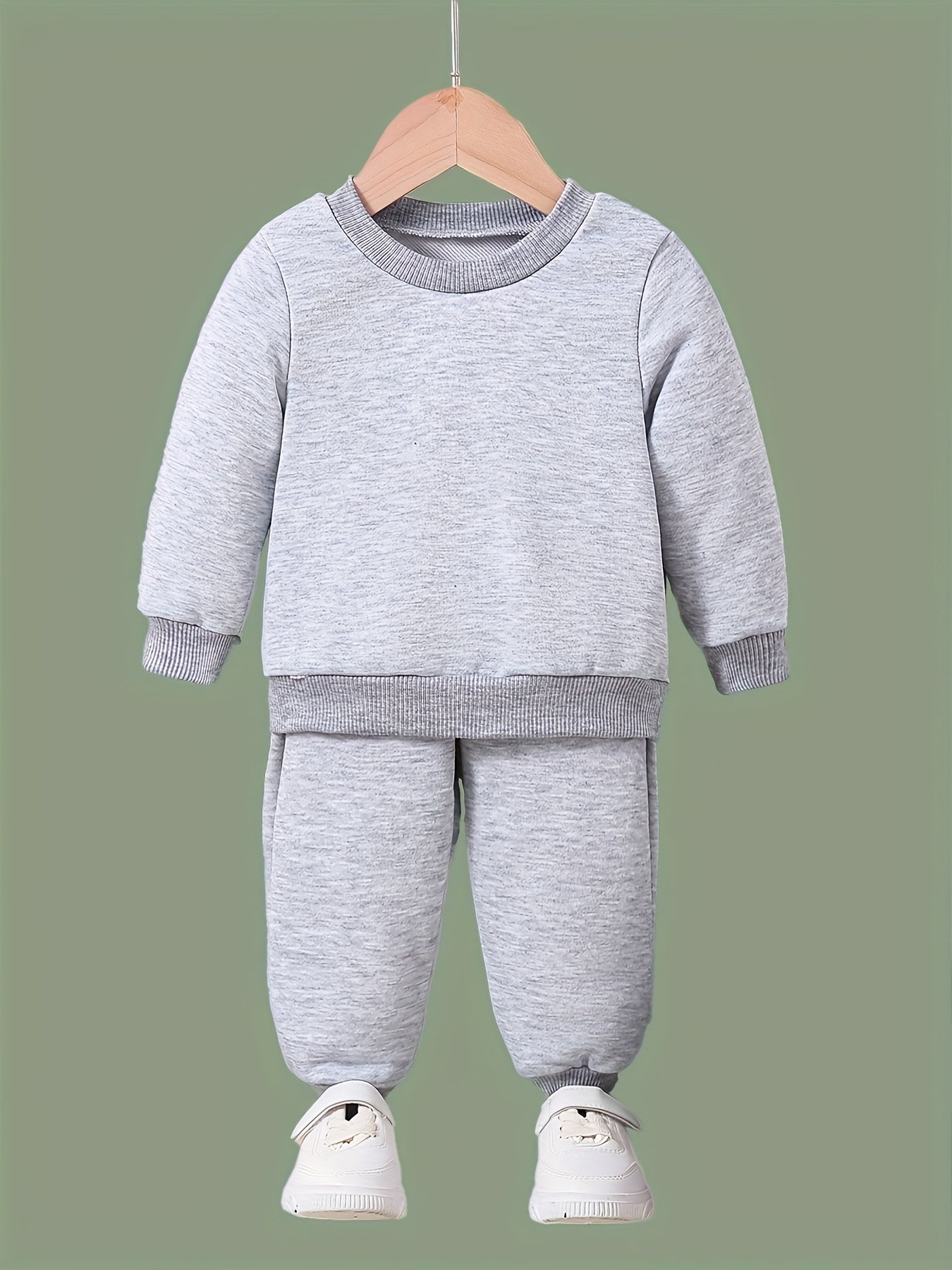 Girls 2pc Crew Neck Long Sleeve Sweatshirt and Sweatpants Set
