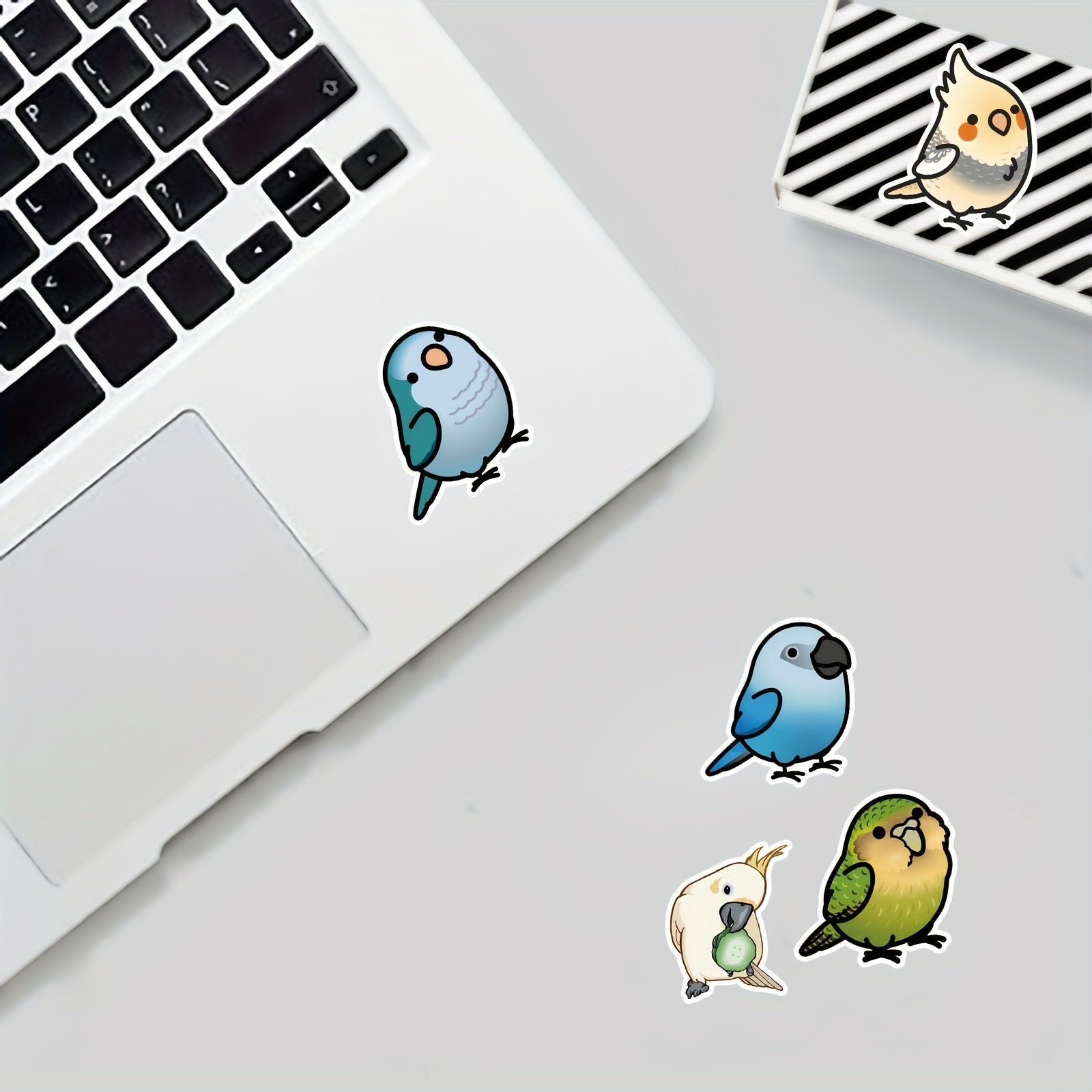 50pcs Parrot Pattern Stickers Waterproof for Water Bottles Laptop