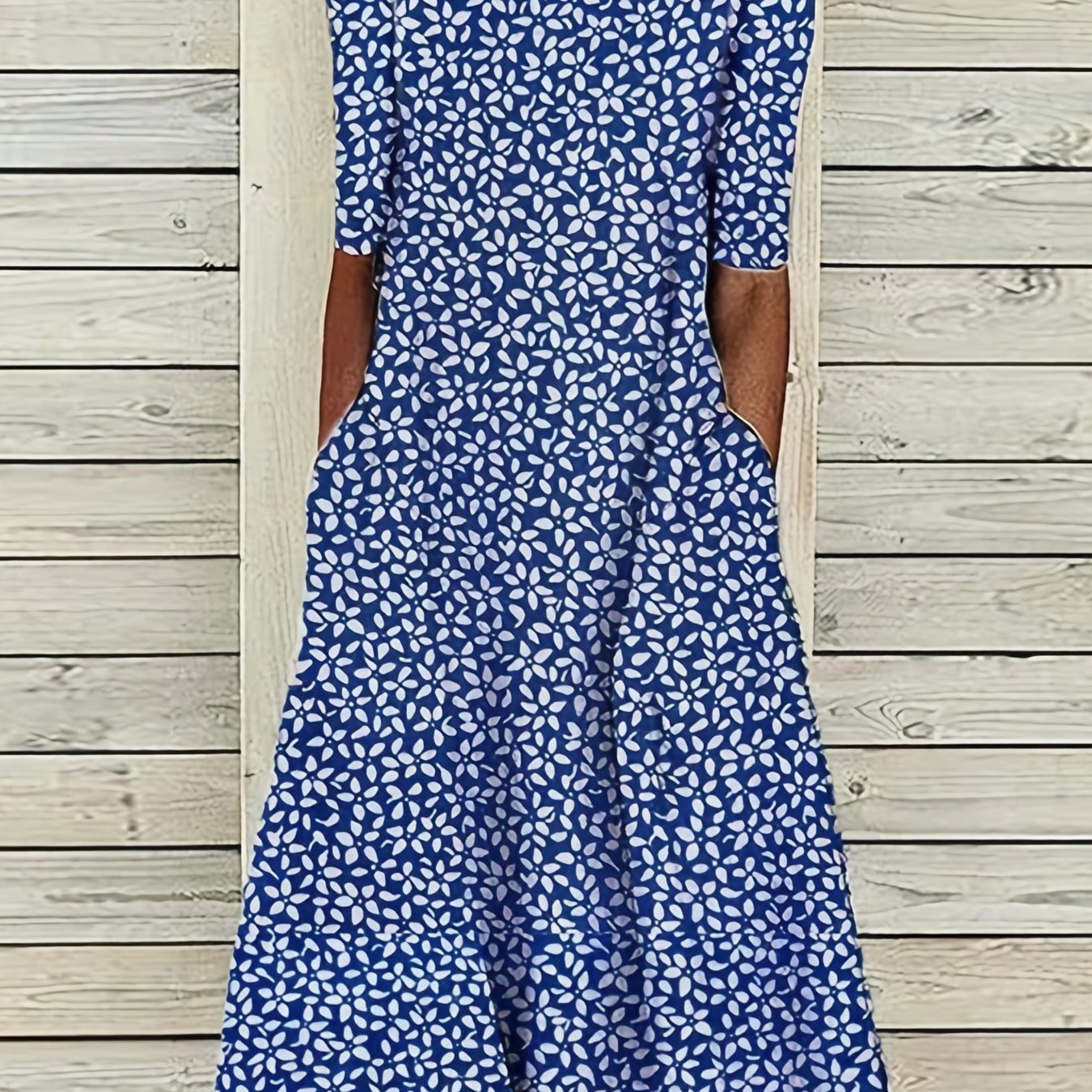 Floral Print Half Sleeve Round Neck Dress With Pockets