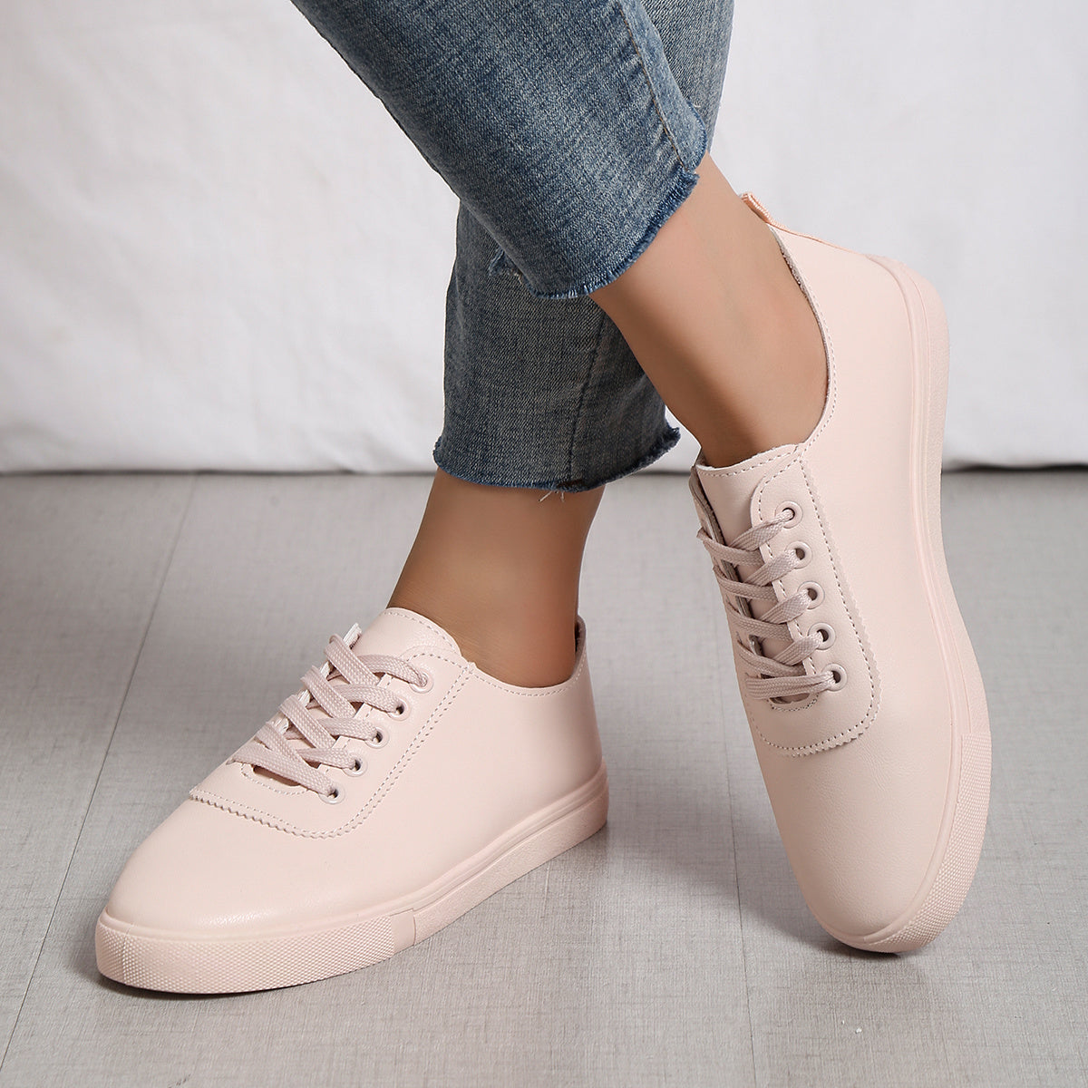 Women's Lace-Up Skate Sneakers Solid Flat Sports Shoes