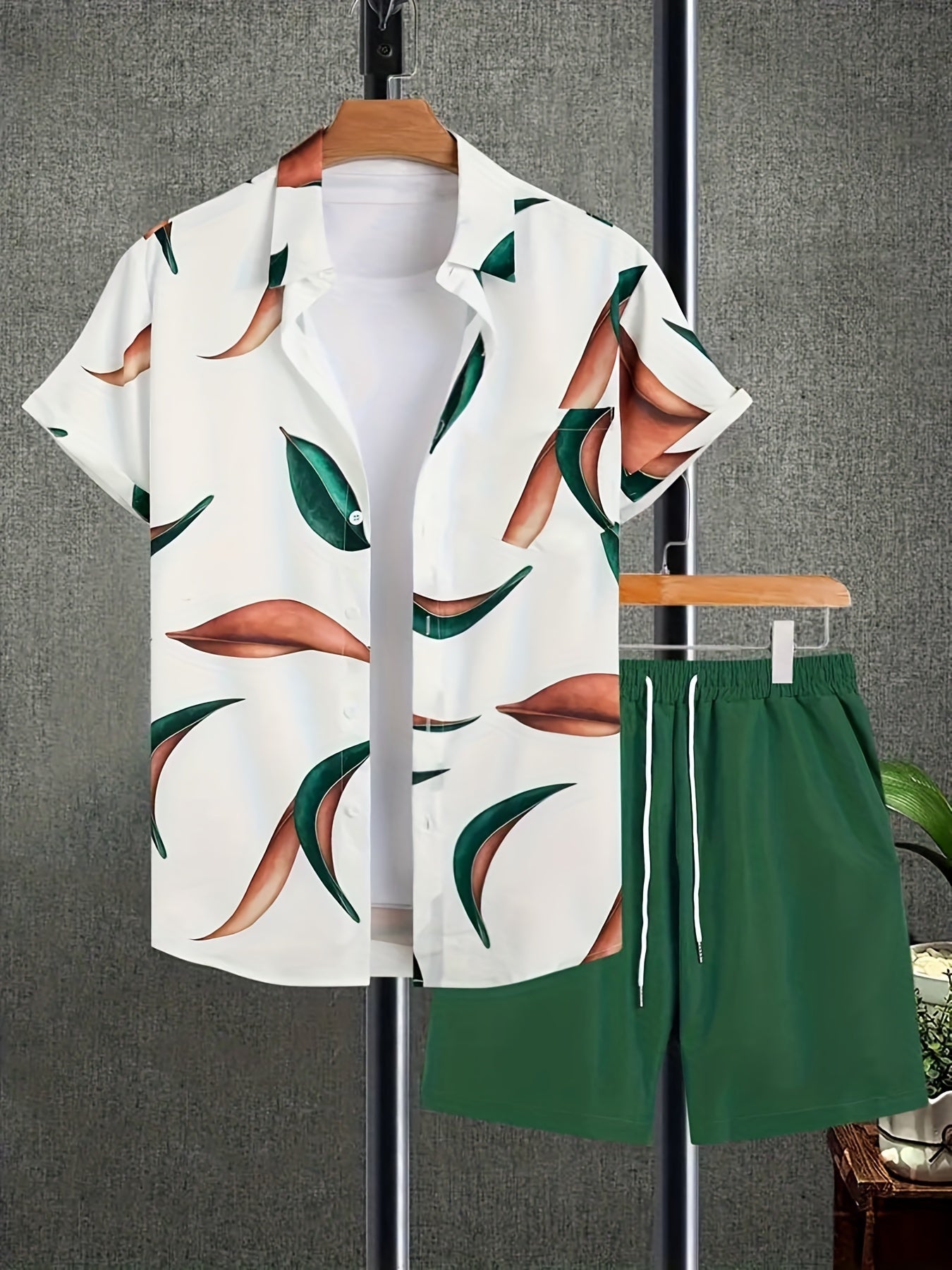 Men's Leaf Print Hawaii T shirt & Beach Shorts Matching Set