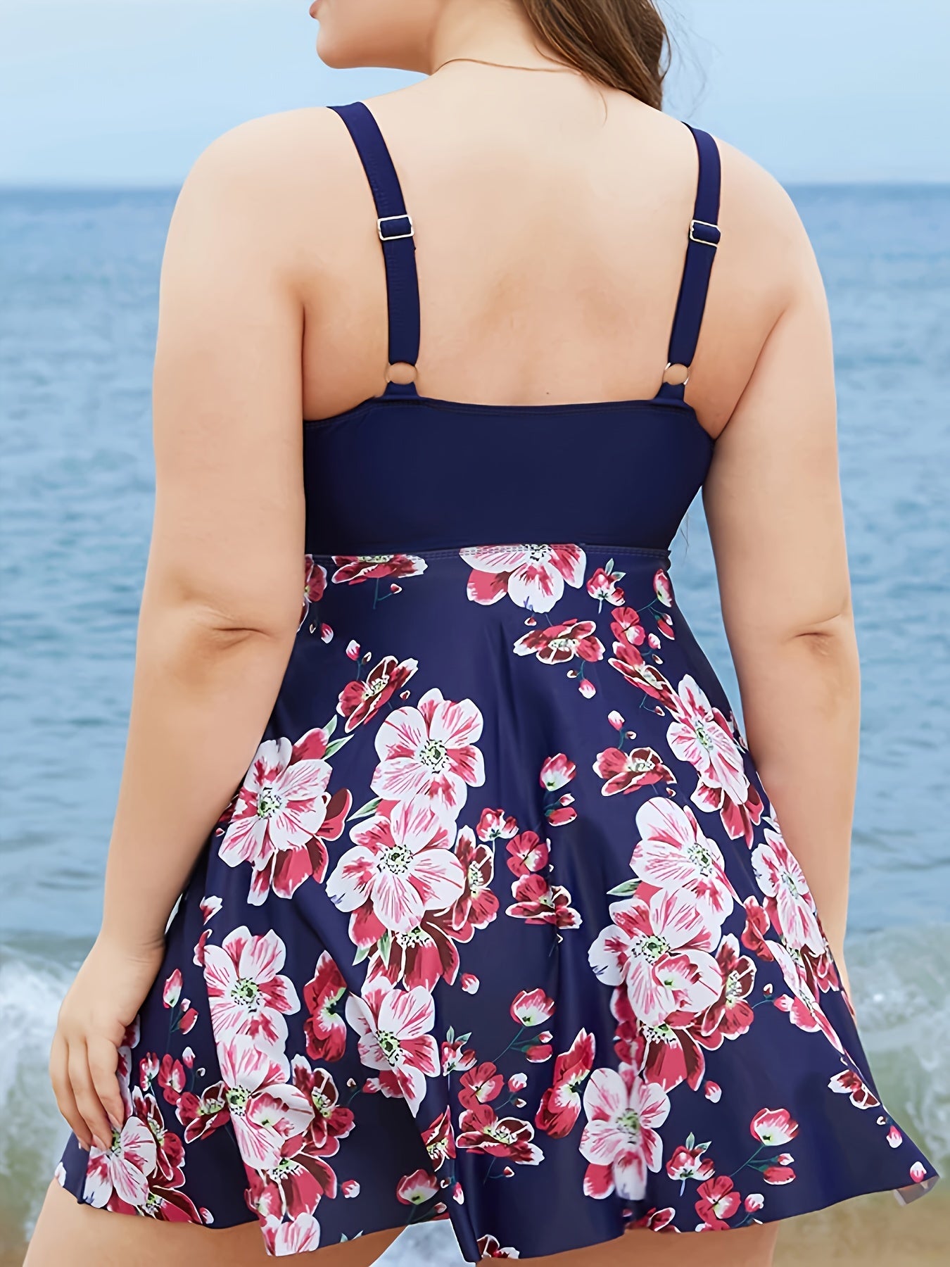 Women's Plus Floral Print Knot Front Tankini Set