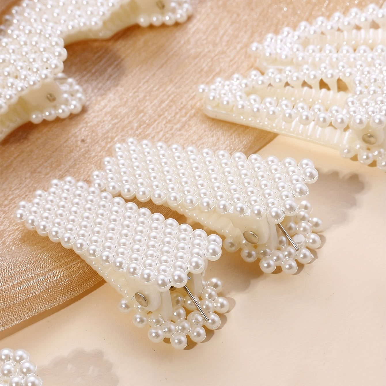 Adorable Pearl Hair Clips Set for Girls' Parties