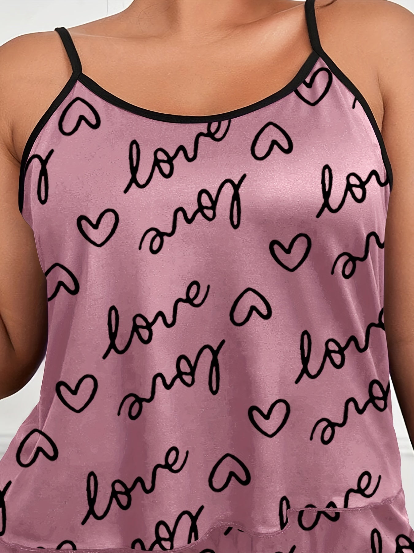 Letter & Heart Print Cami Top & Shorts Set