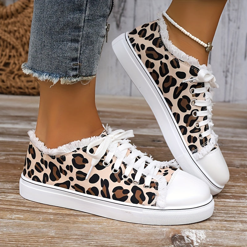 Leopard Pattern Skate Shoes Lightweight Low Top Sport Shoes