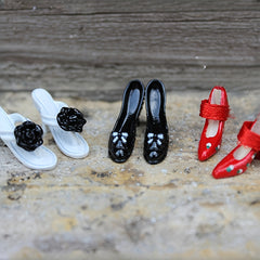 Elegant Food Toy for Dollhouses with High Heeled Model Accessory