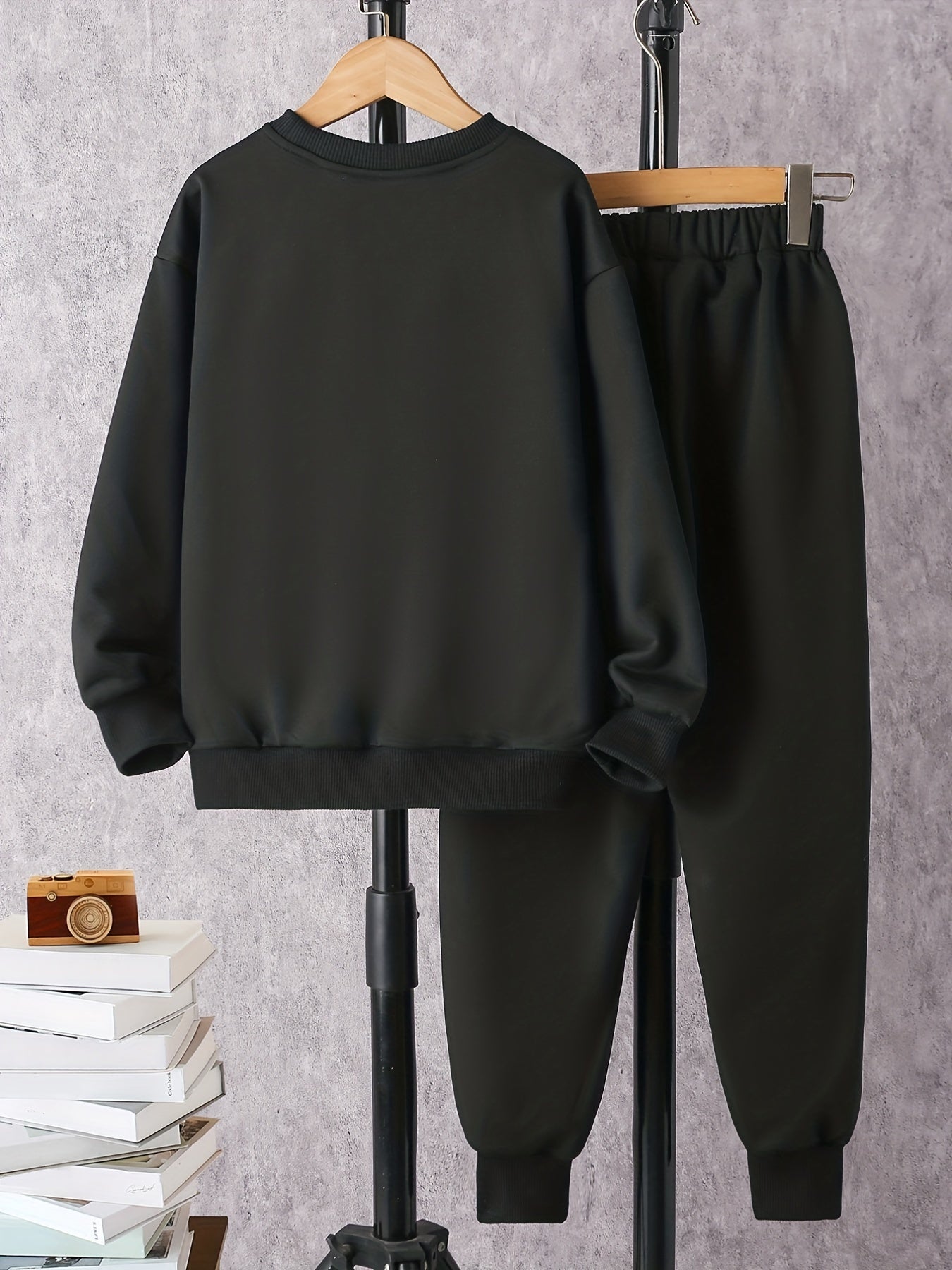 Boy's Lion Crown Pattern 2pcs Sweatshirt & Sweatpants Set