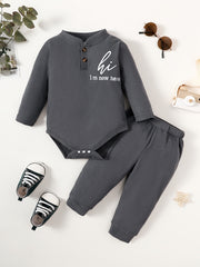 2pcs Baby Boy HI I'M HERE Long Sleeve Romper Top & Trousers Set