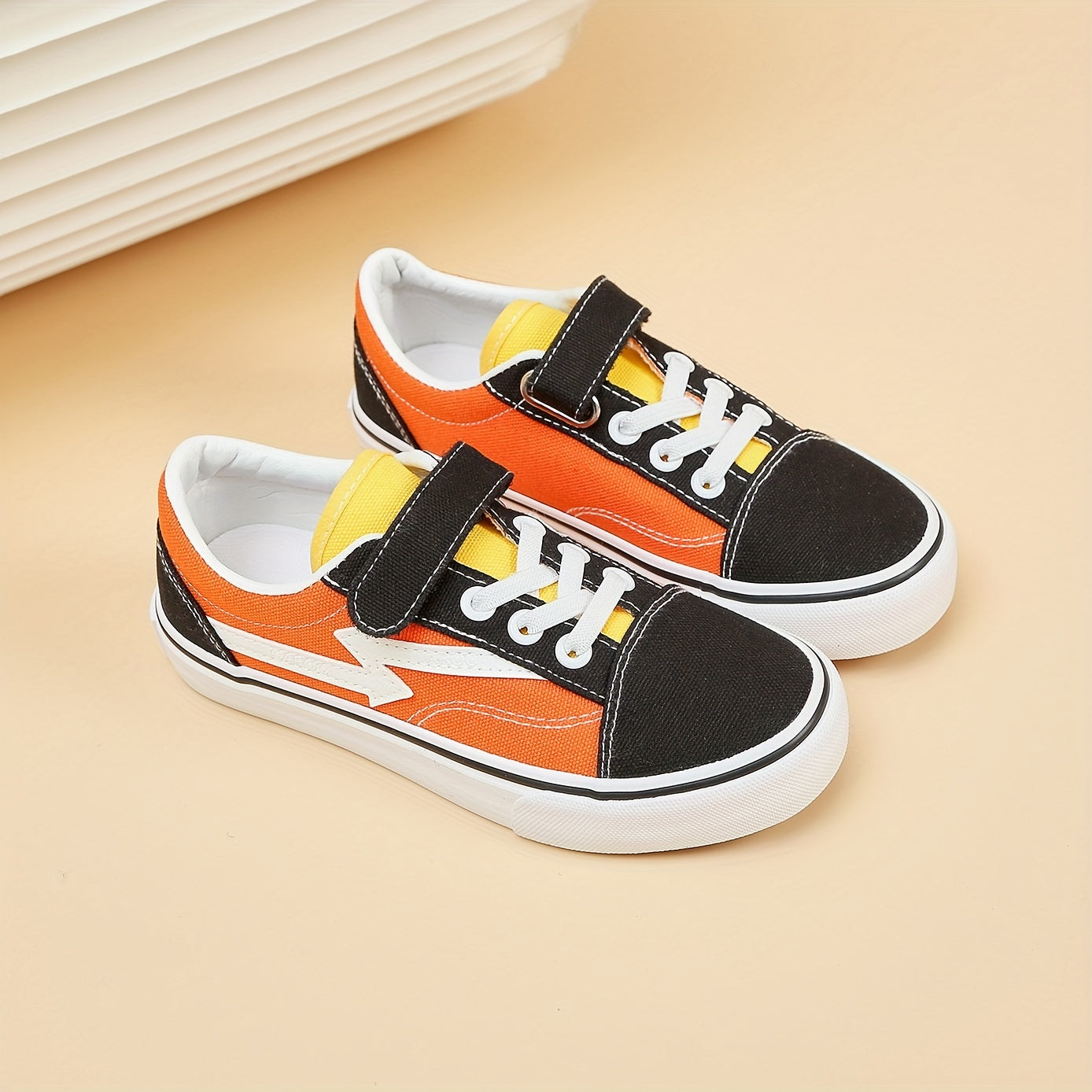 Kids Canvas Skate Shoes Hook Loop Fastener Casual Comfy Platform Sneakers