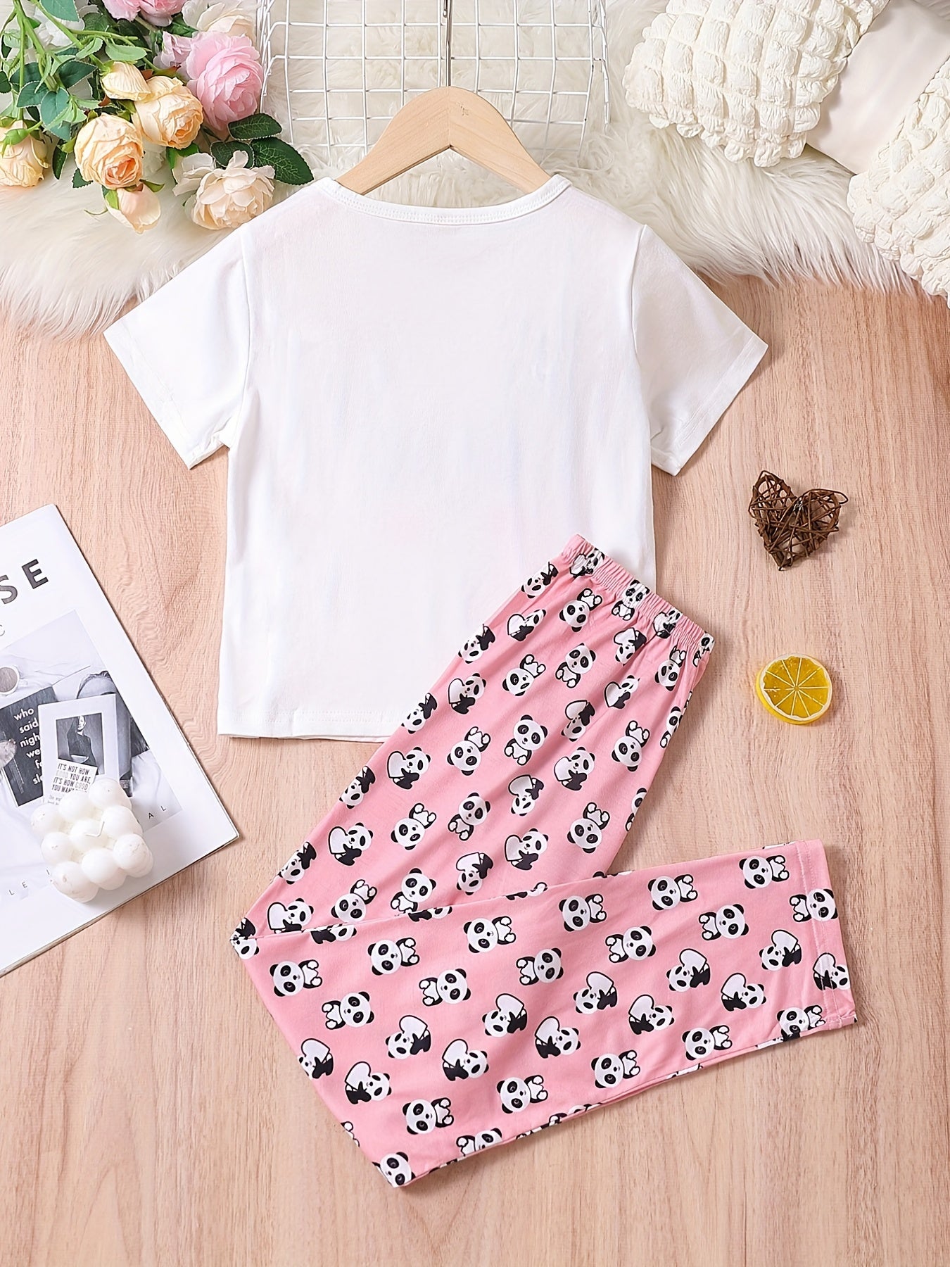 Girls Panda Graphic Pajamas Set Crew Neck Top & Pants Sleepwear