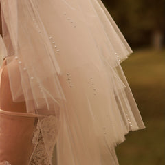 Mesh Veil with Faux Pearl Inlay for Bridal Head