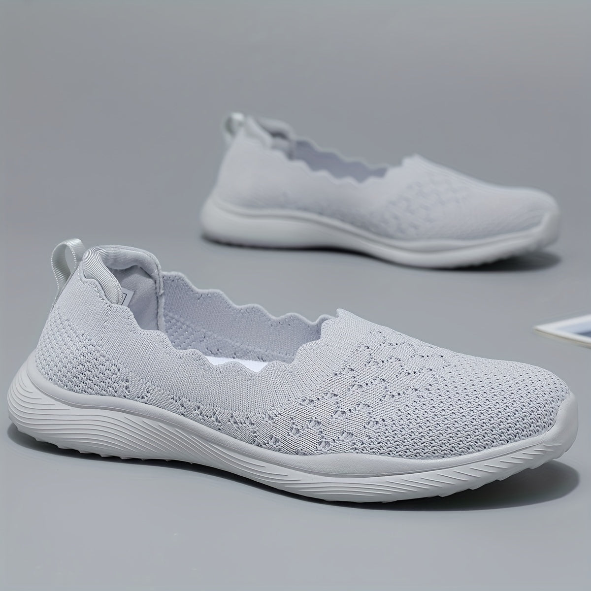 Women's Solid Low Top Walking Shoes Lightweight Casual Sport Shoes