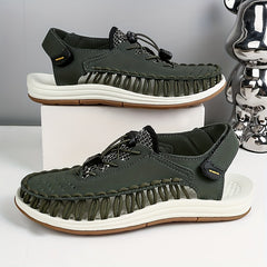Men's Lightweight Closed Toe Sandals Outdoor Water Shoes