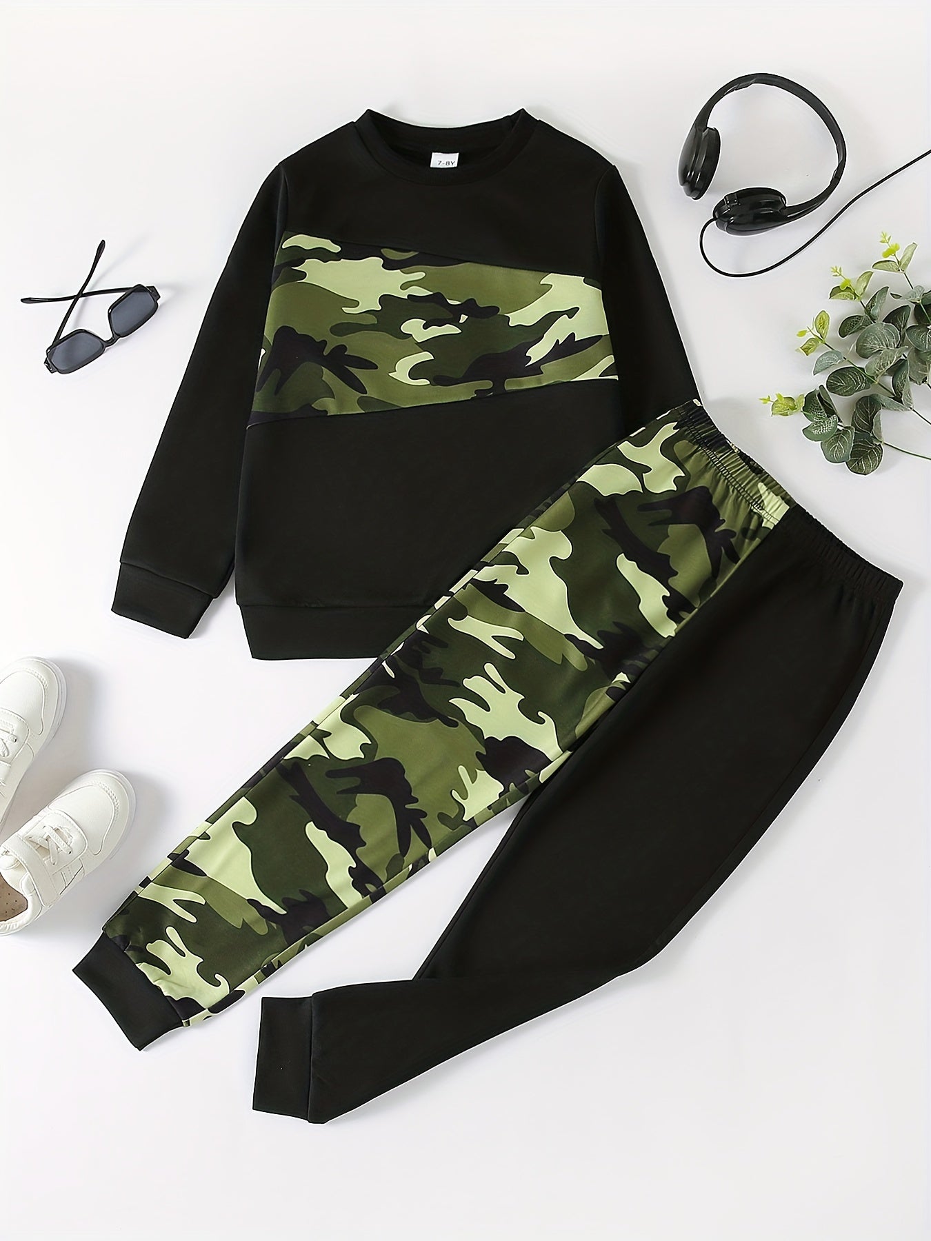 Boy's 2pcs Cartoon Letter Camo Sweatshirt & Sweatpants Set