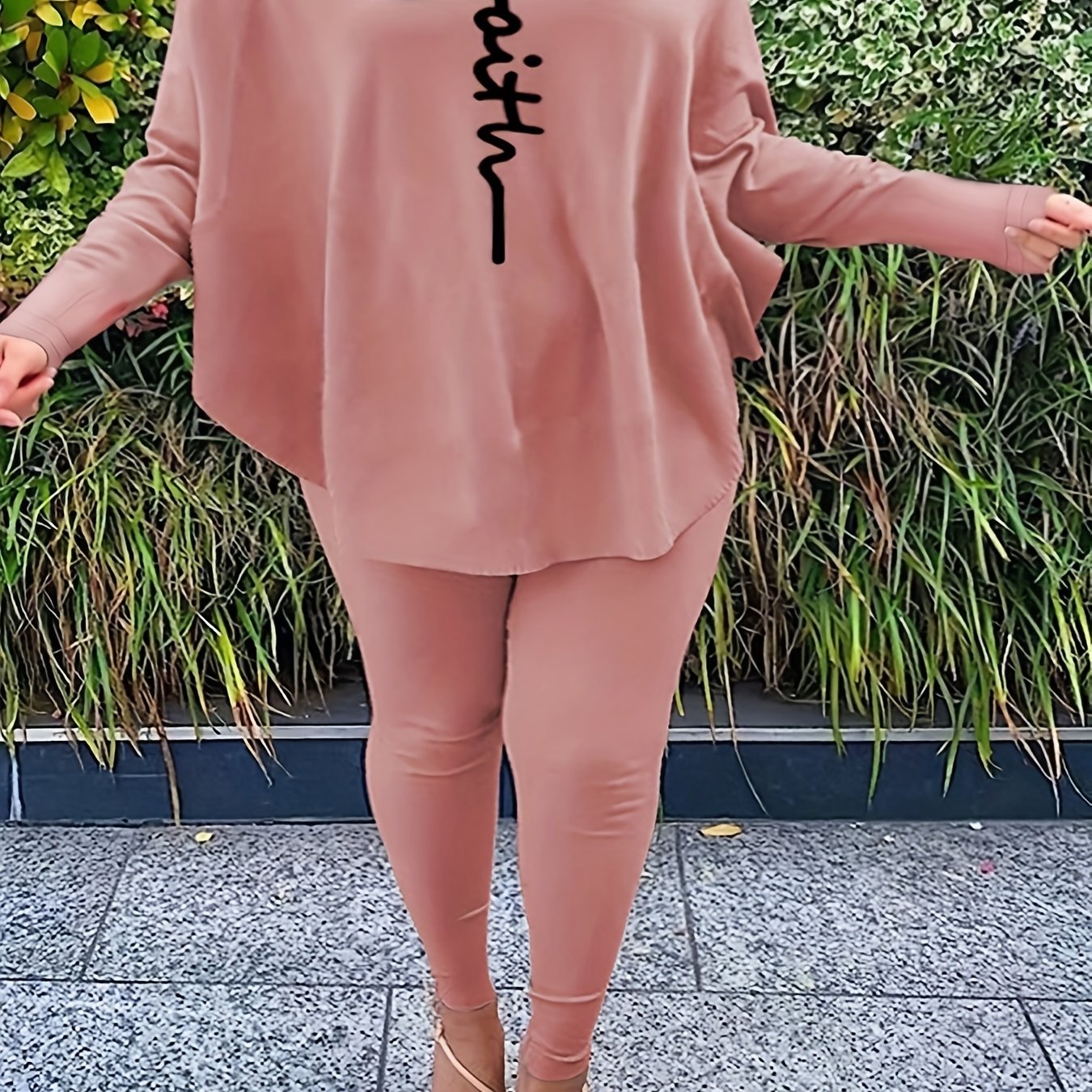 Women's Plus Letter Print Bat Sleeve Top & Leggings Set