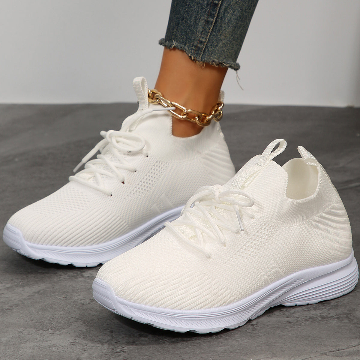 Women's Mesh Breathable Running Shoes Lightweight Low Top Casual Shoes
