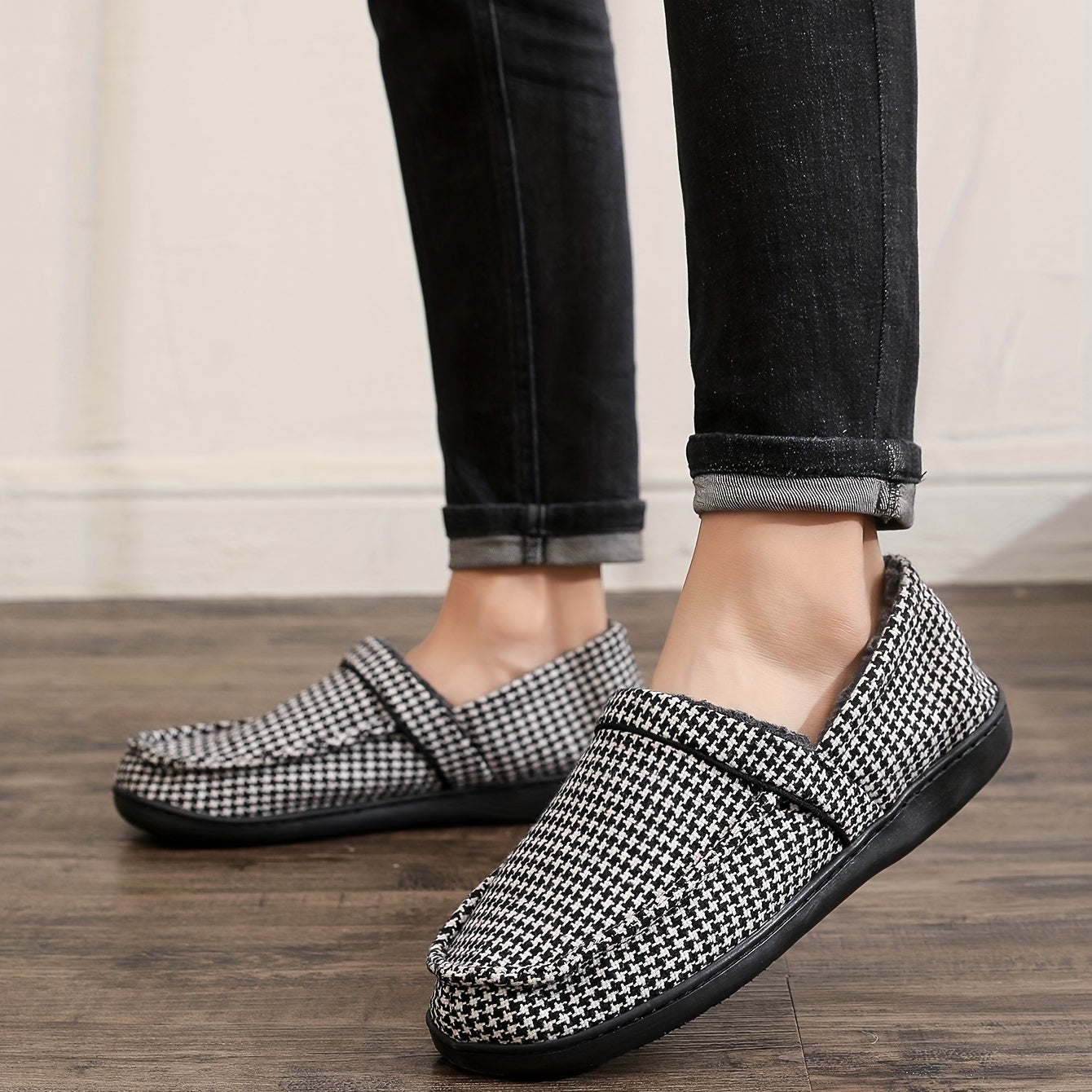 Men's Cozy Anti-Skid House Slippers with Fuzzy Lining