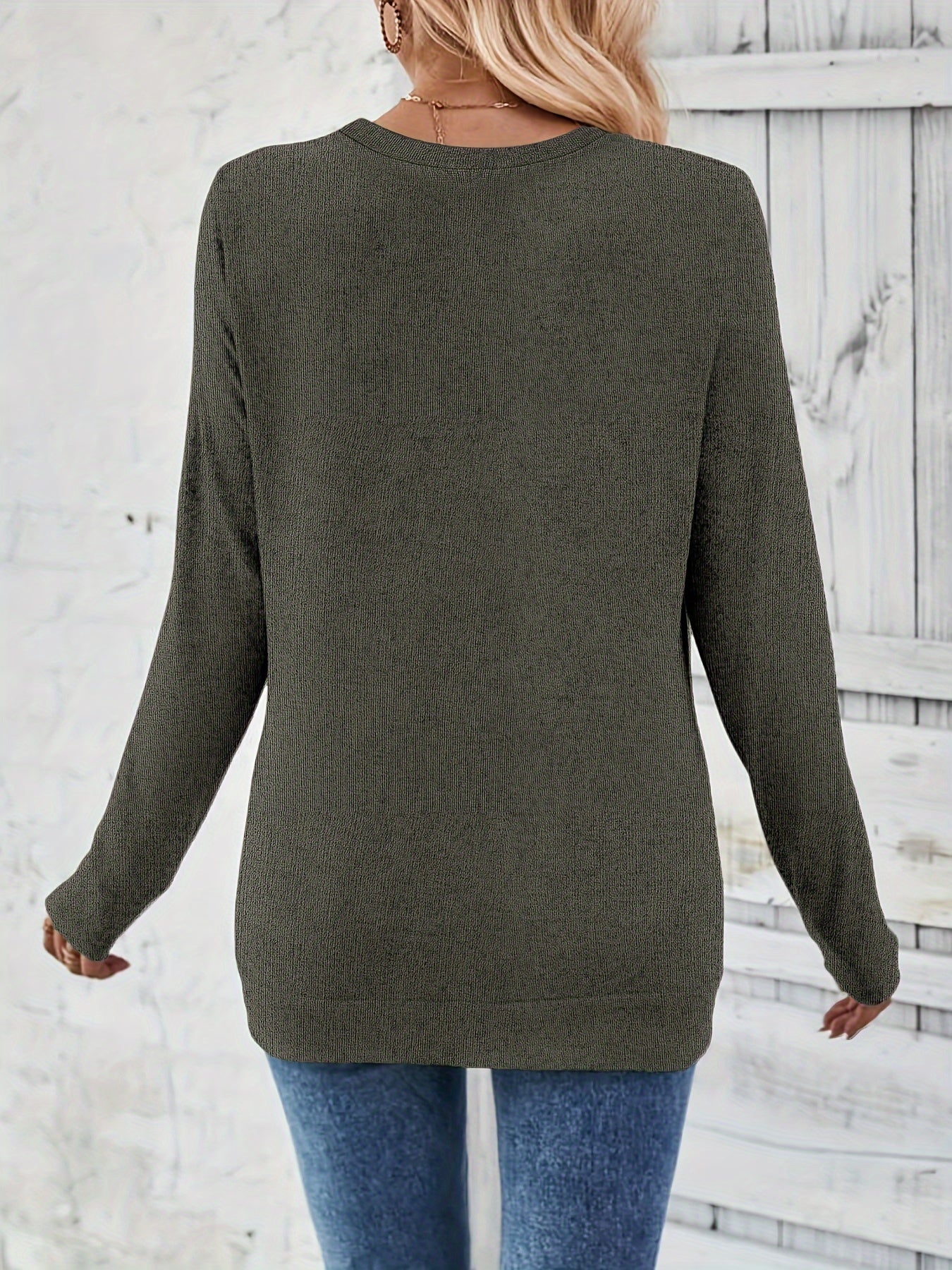 Solid Button Decor Long Sleeve Knit Top