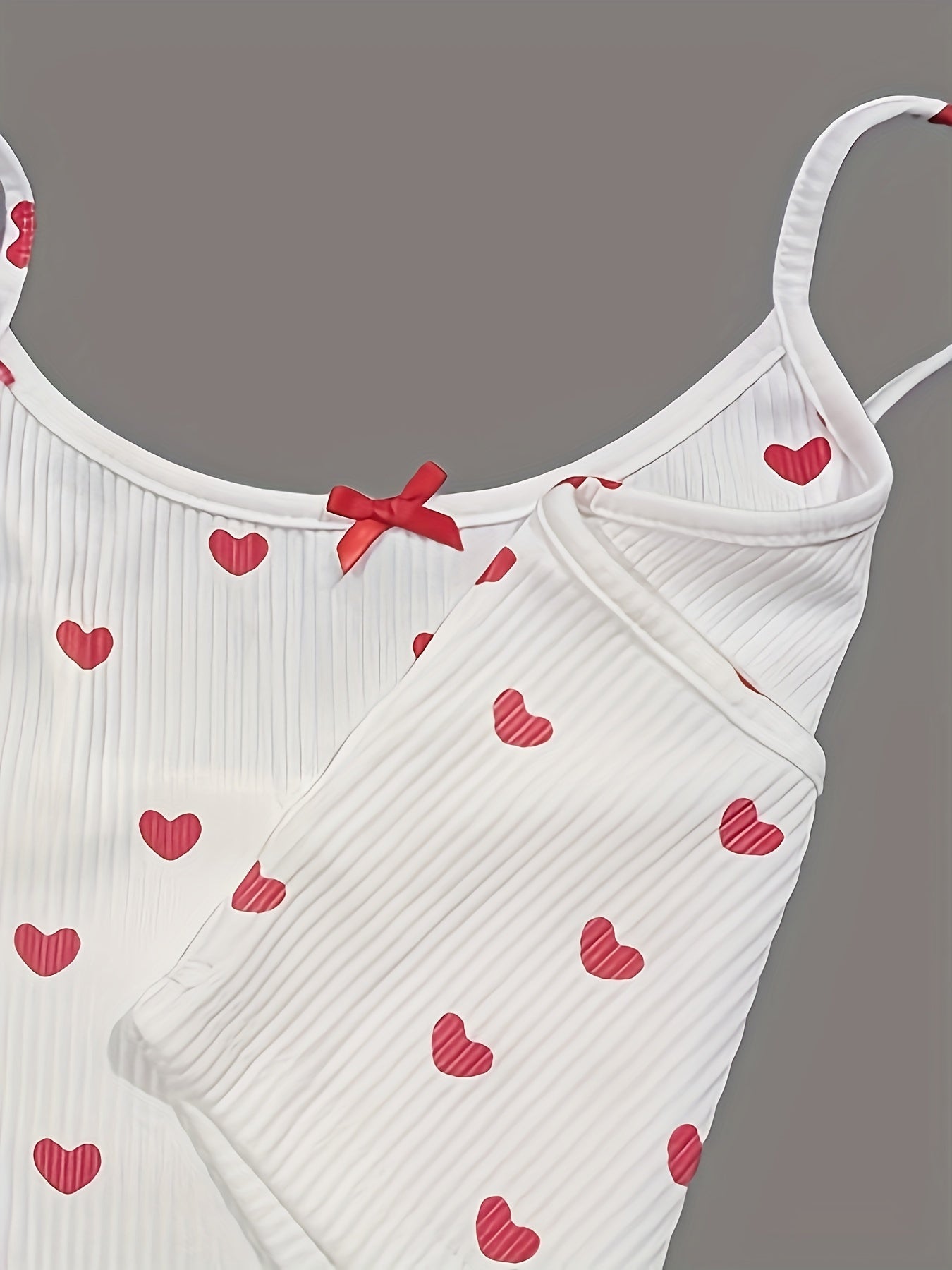 Heart Print Pajama Set Cami Top & Shorts Women's Sleepwear