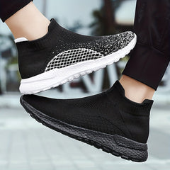 Men's Lightweight Slip On Casual Shoes For Traveling Jogging