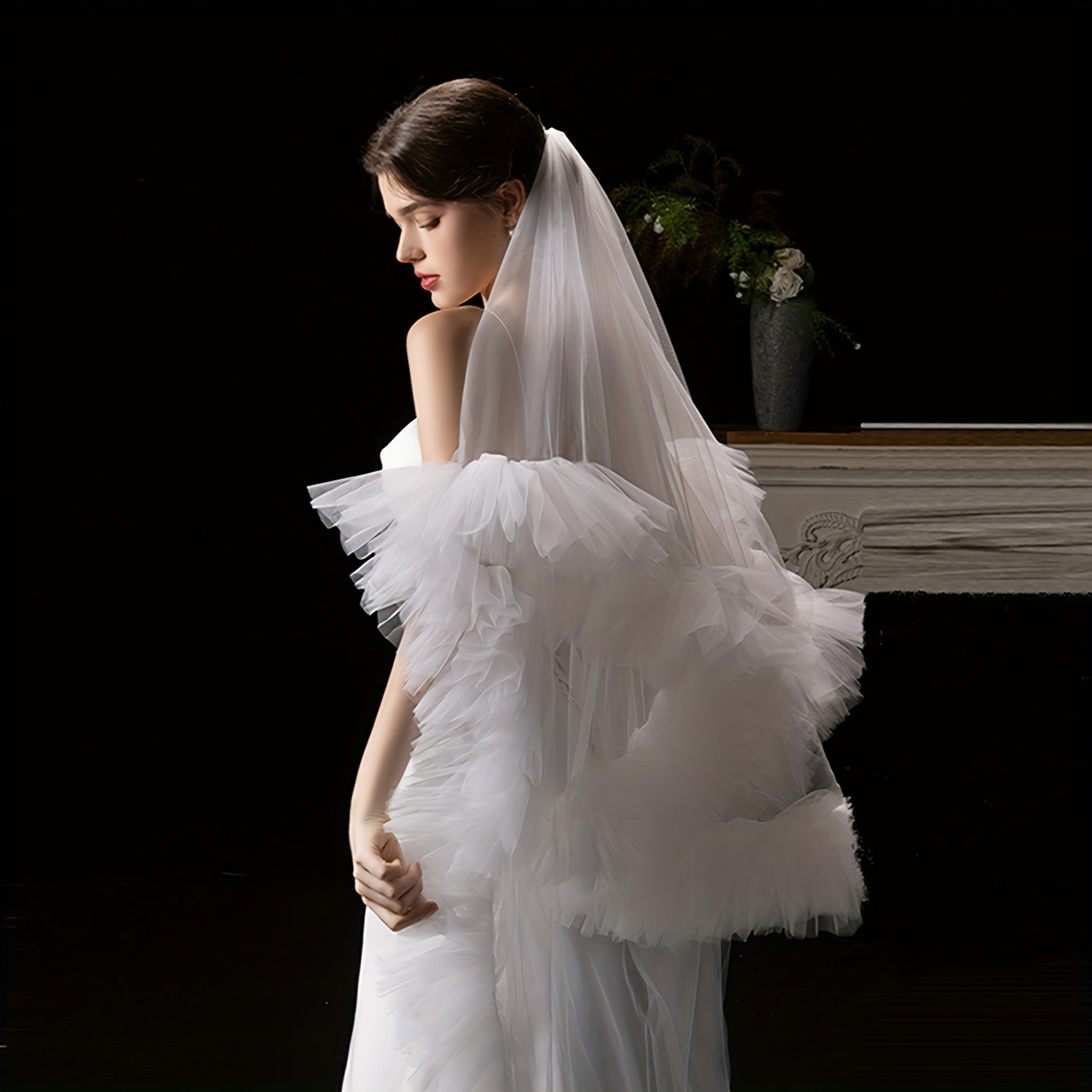 Elegant Long Train Veil for Brides at Weddings
