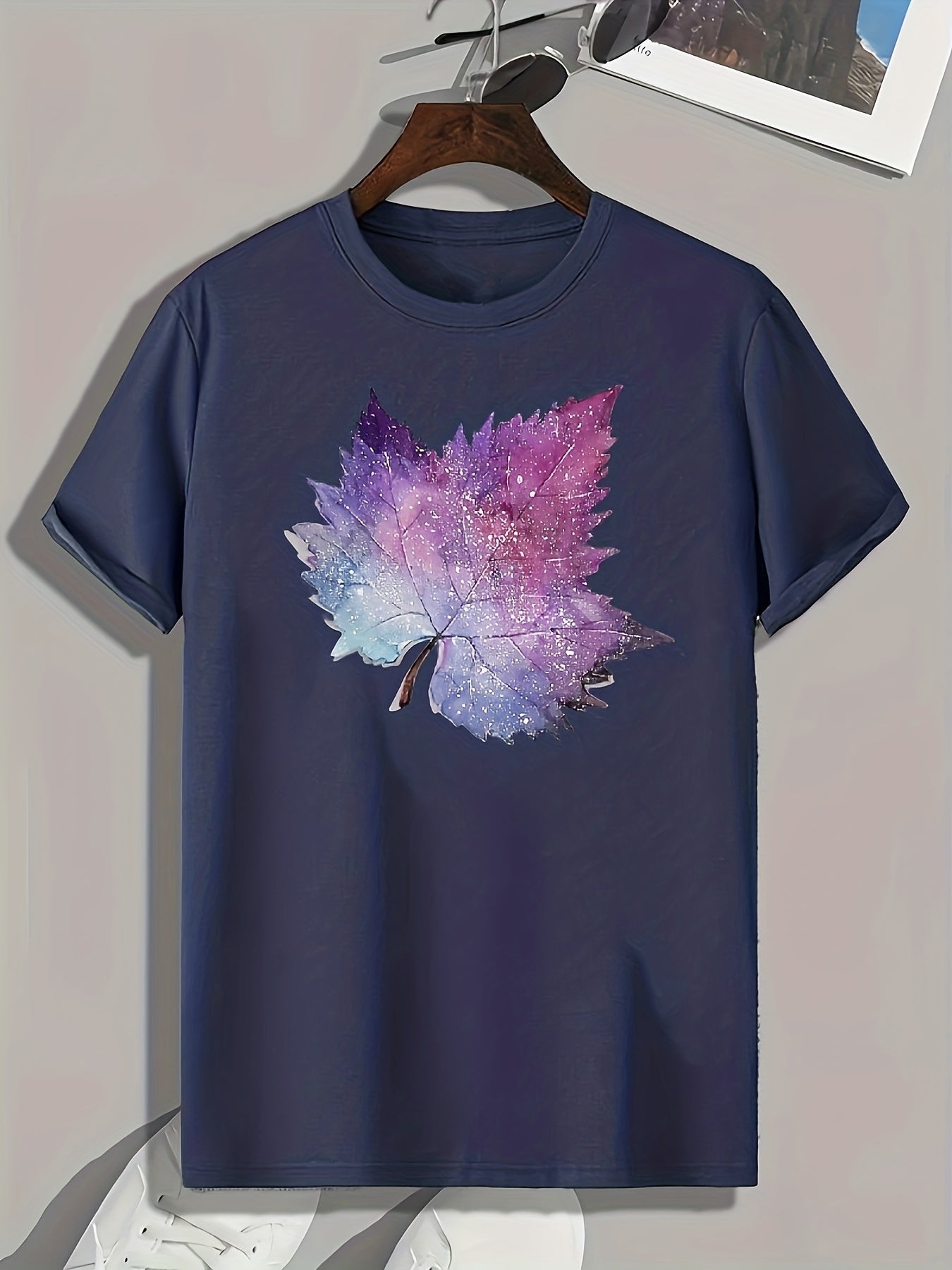 Leaf Pattern Print Men's Comfy Sports T-shirt Graphic Tee