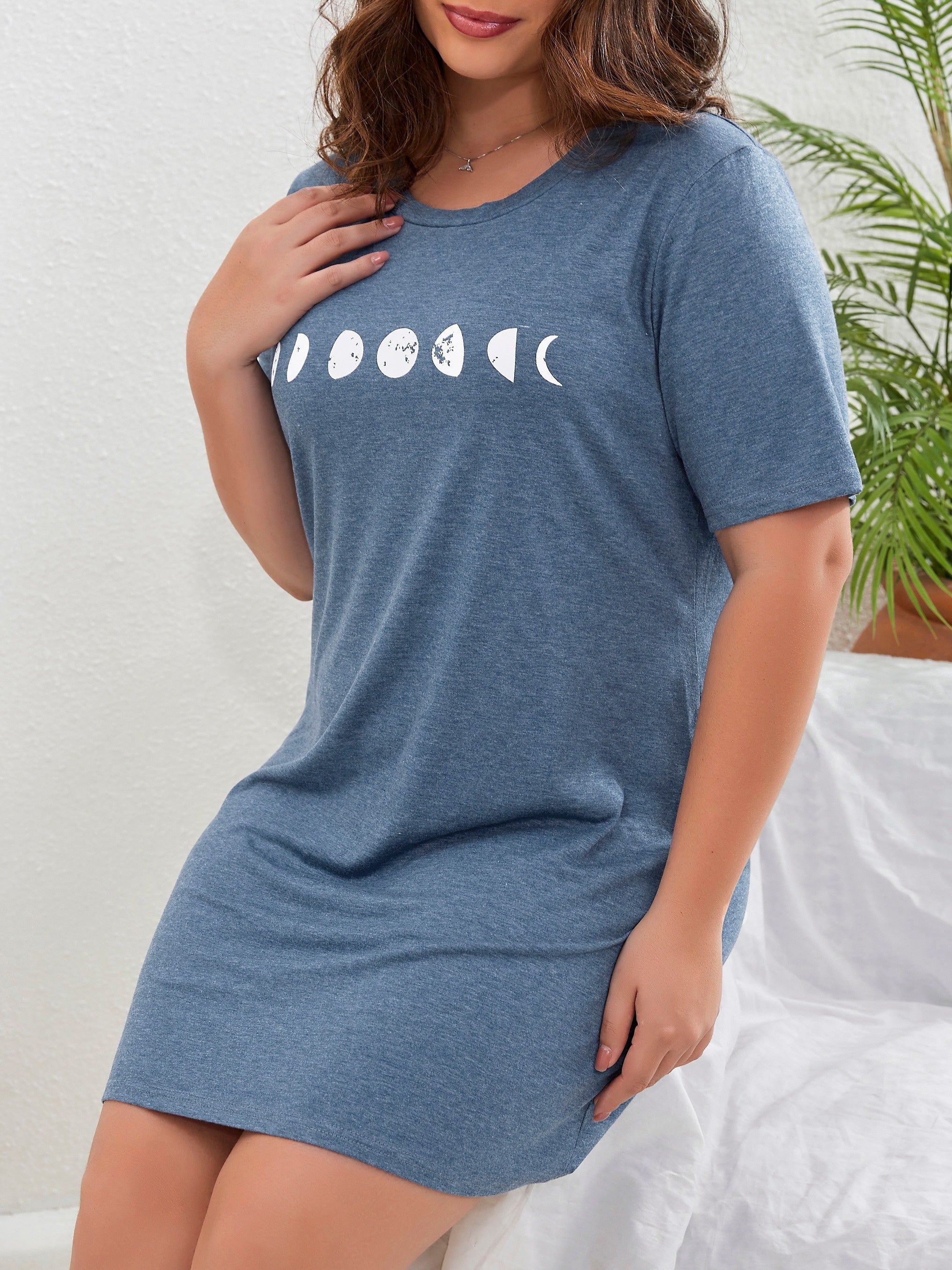 Women's Plus Moon Print Round Neck Short Sleeve Sleep Tee Dress