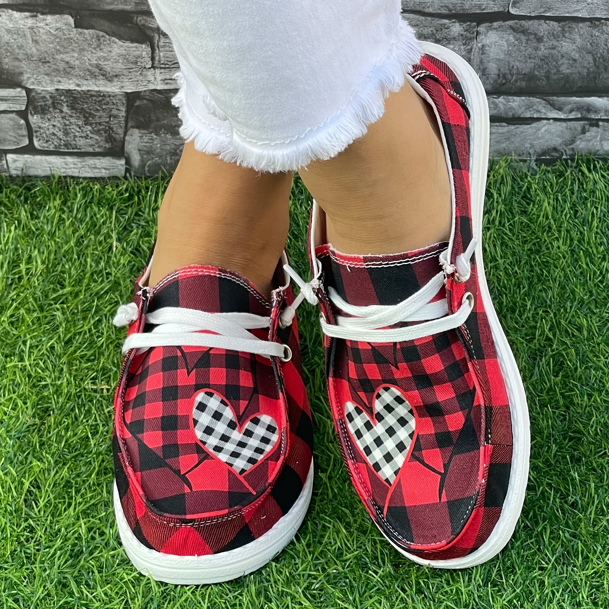 Love Red Grid Boat Shoes Women's Versatile Shallow Mouth Casual Sneakers