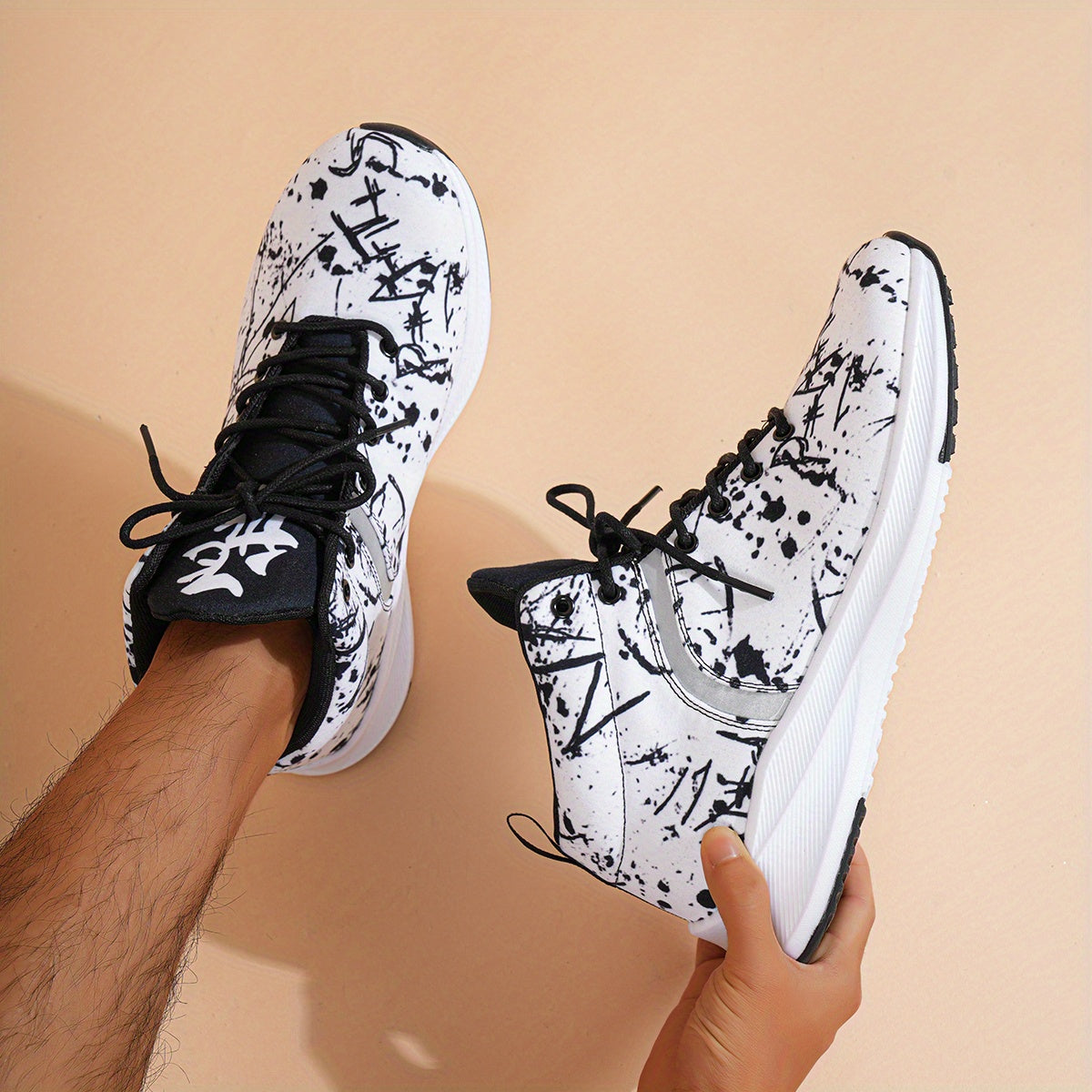 Men's Lightweight Lace Up Sneakers Sports Shoes