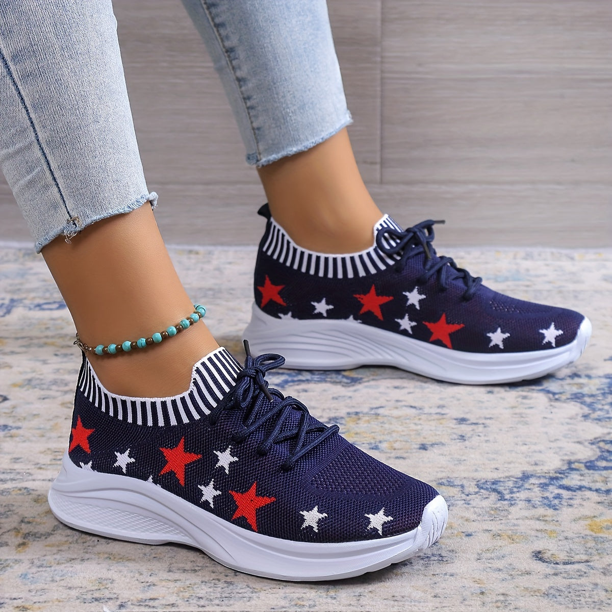 Women's Stars Pattern Flat Sneakers Lace Up Low Light Shoes