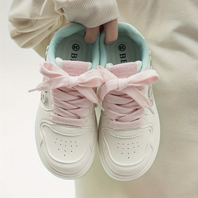 Letter Patched Stylist Skate Shoes for Women