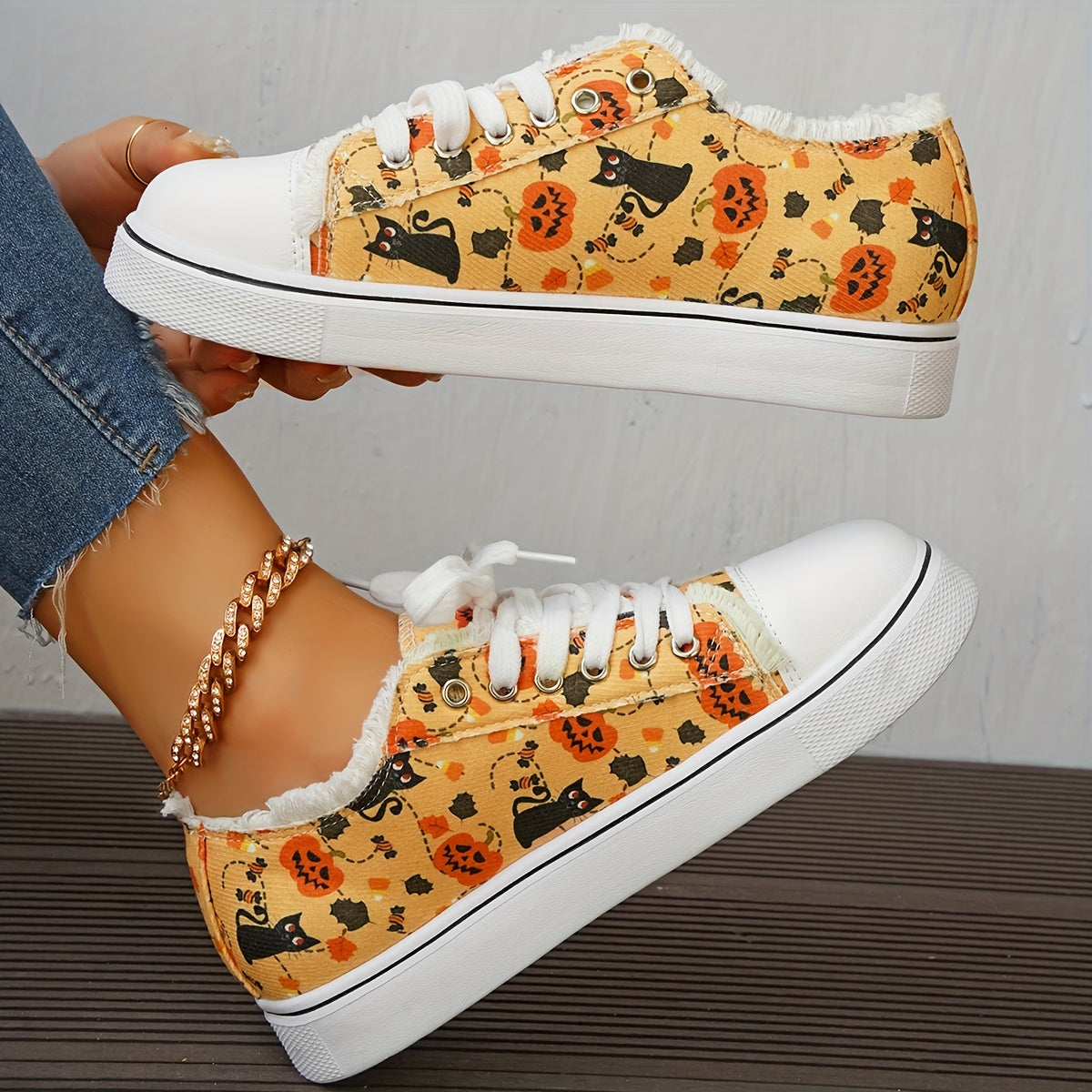 Women's Pumpkin & Cat Print Flats Halloween Lace Up Low Top Canvas Sneakers
