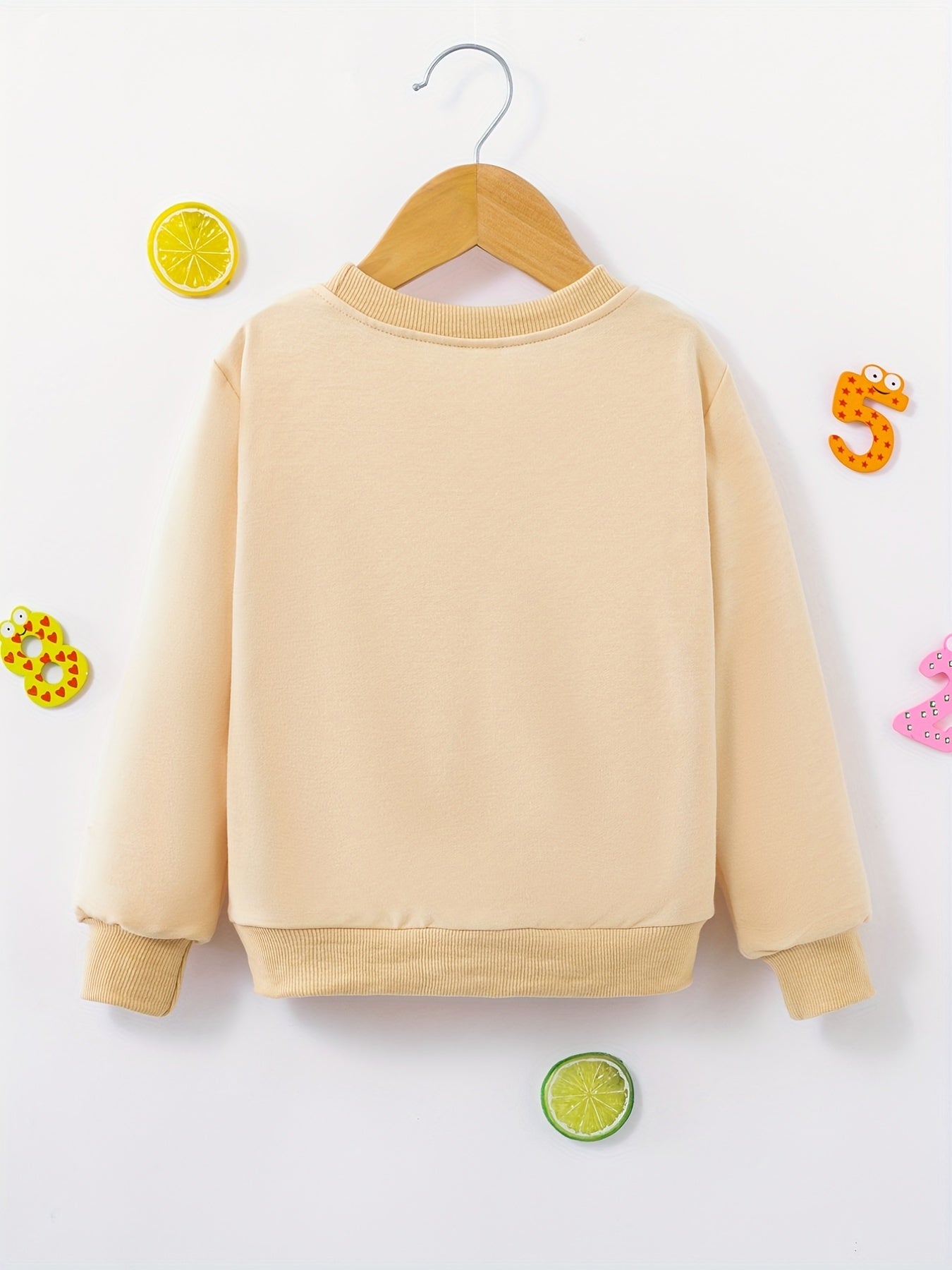 Girls 'Mama's Girl' Print Sweatshirt Top for Sports Casual Outfit