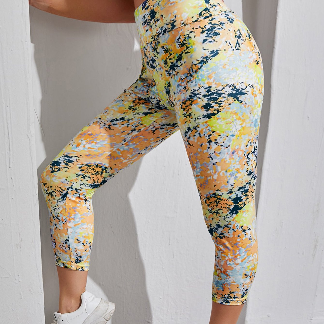 Allover Print Wide Band Waist High Rise Skinny Fitness Leggings