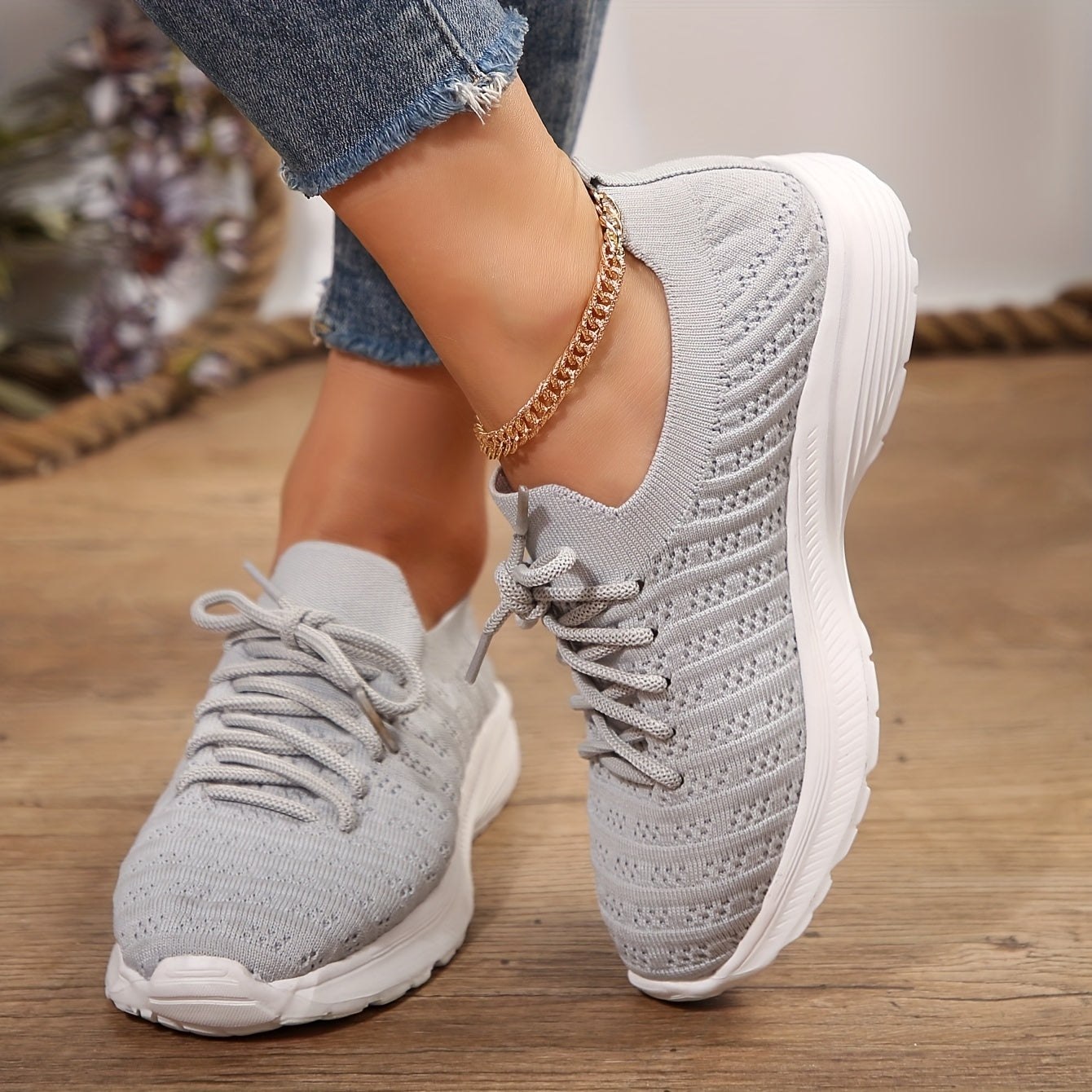 Women's Breathable Athletic Sneakers Lace up Running Shoes